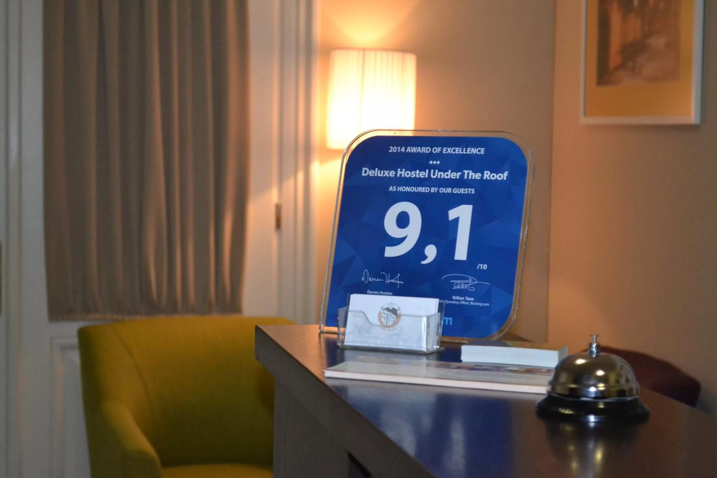 Mini-Hotel Under The Roof