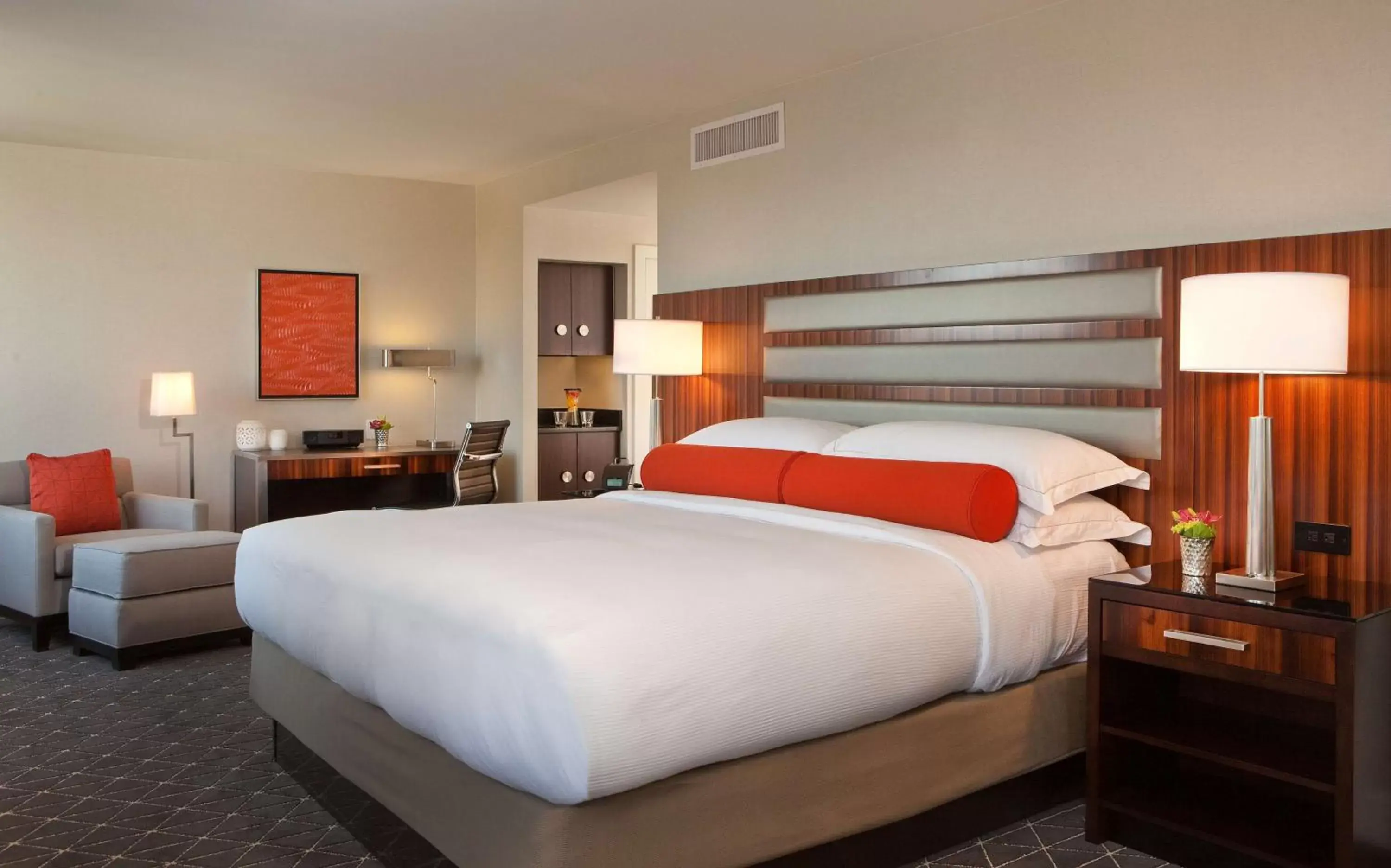 One-Bedroom Executive King Suite in Hilton Nashville Downtown One-Bedroom Executive King Suite in Hilton Nashville Downtown