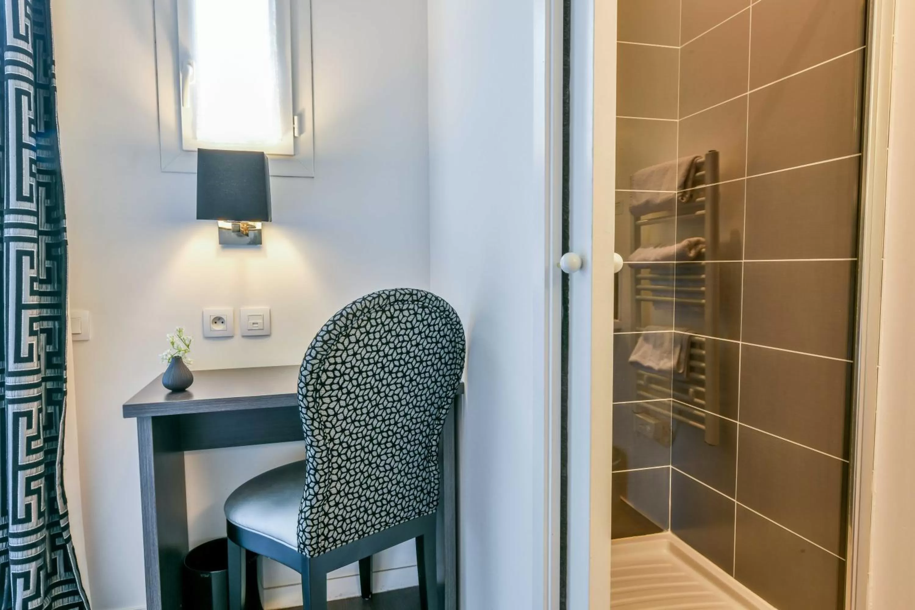 Double Room in Hôtel Logis Laurent Rodriguez