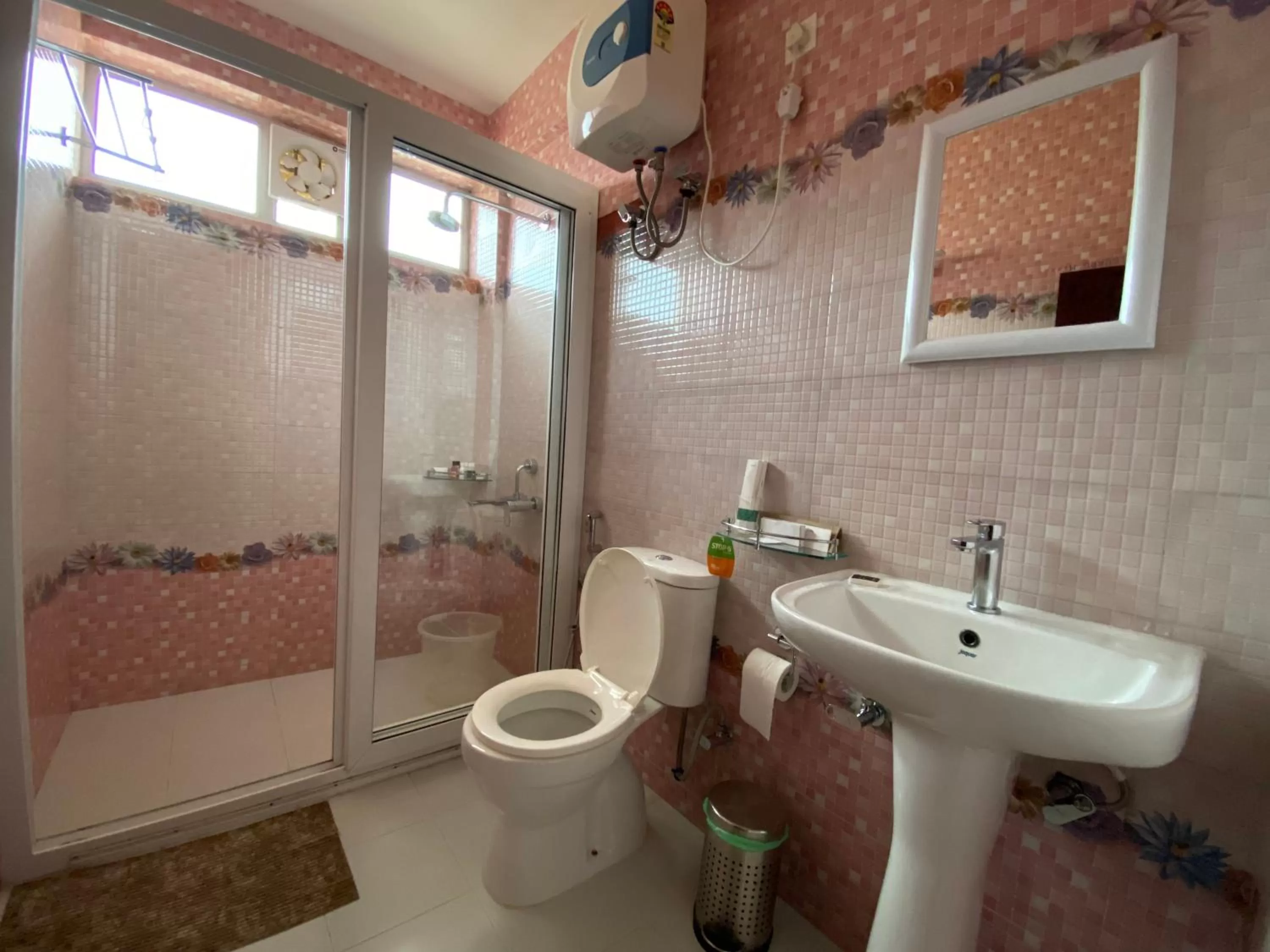 Bathroom in Windermere Inn