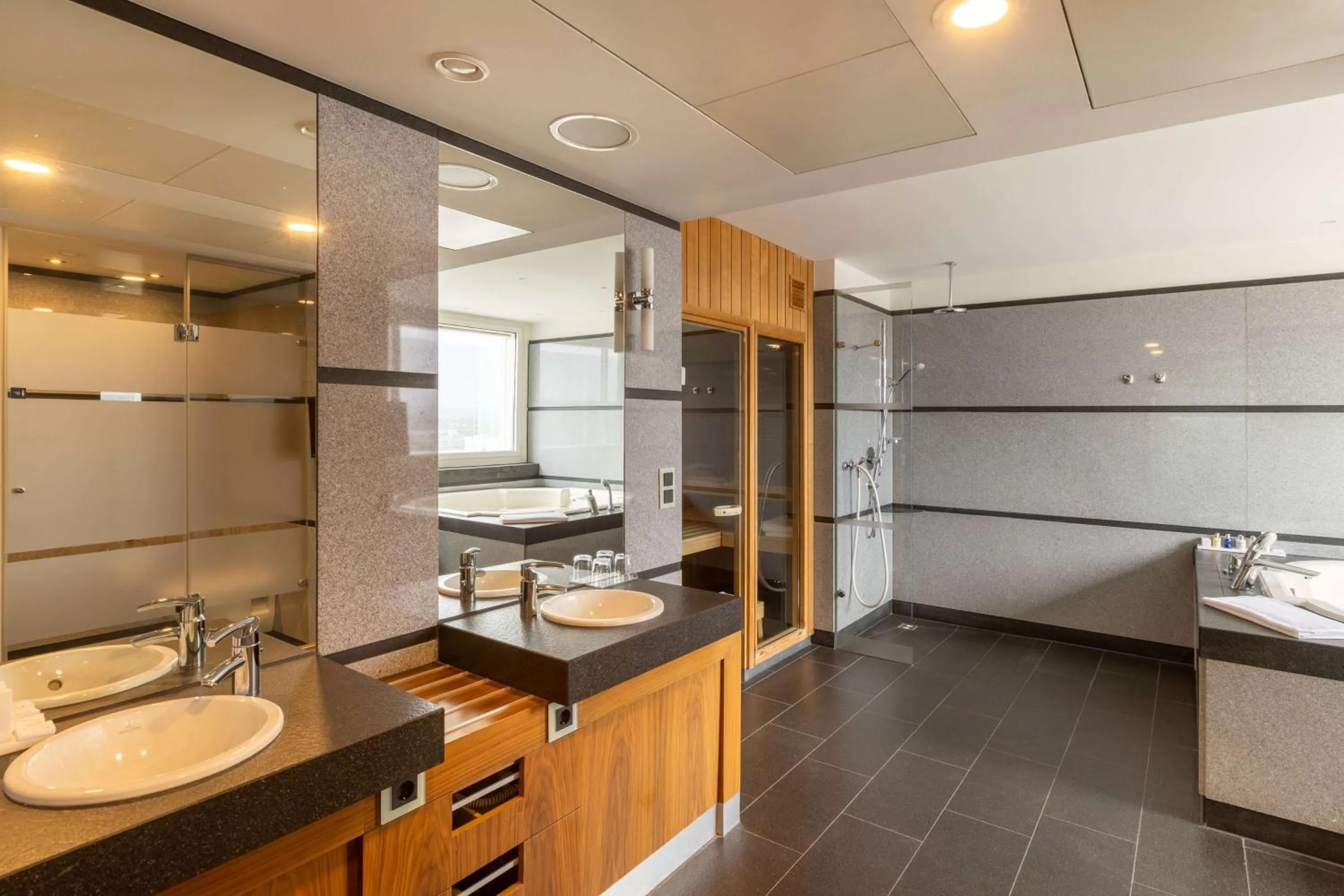 Bathroom in Radisson Blu Hotel Erfurt