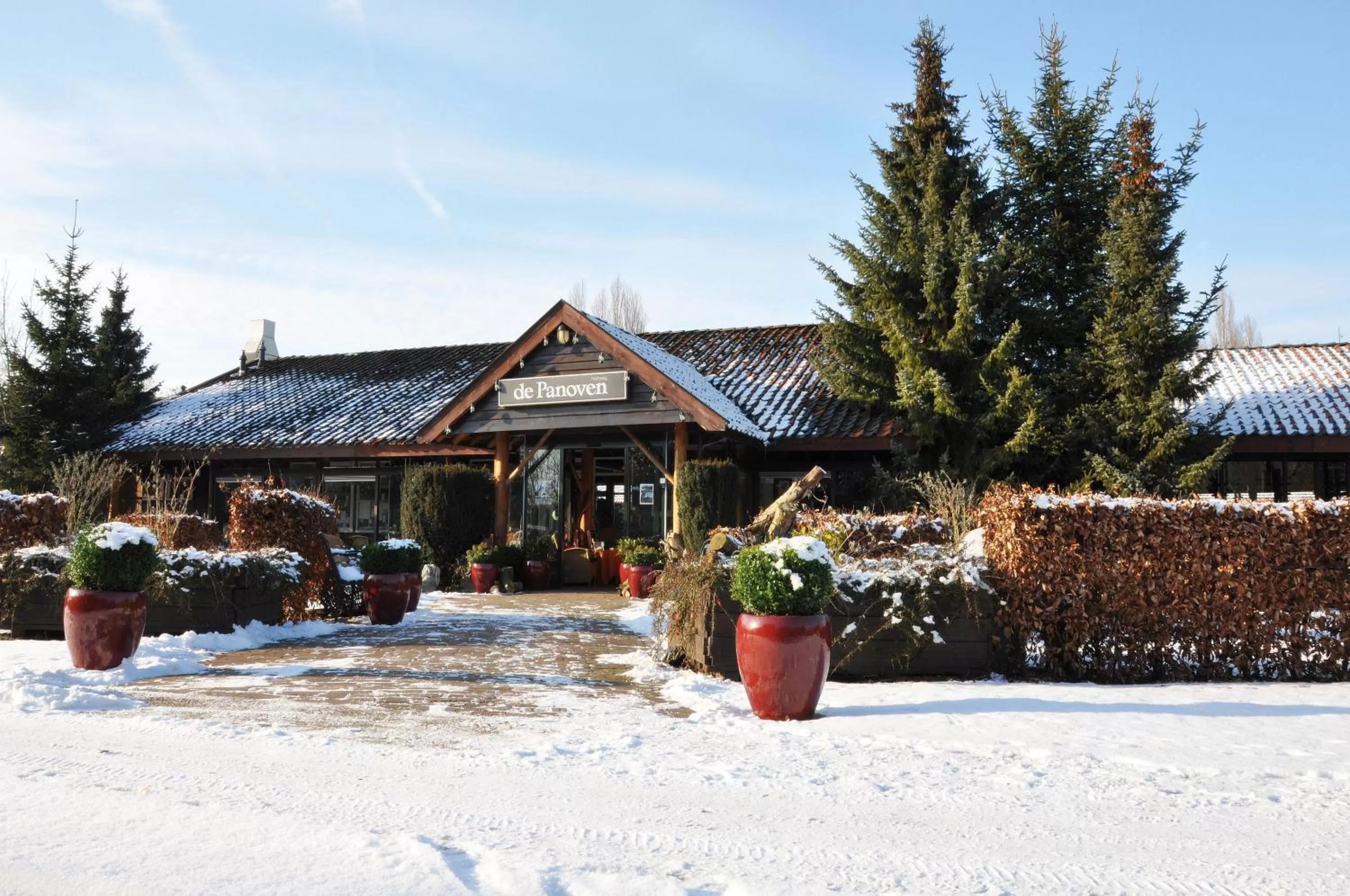 Facade/entrance in Buitengoed de Panoven