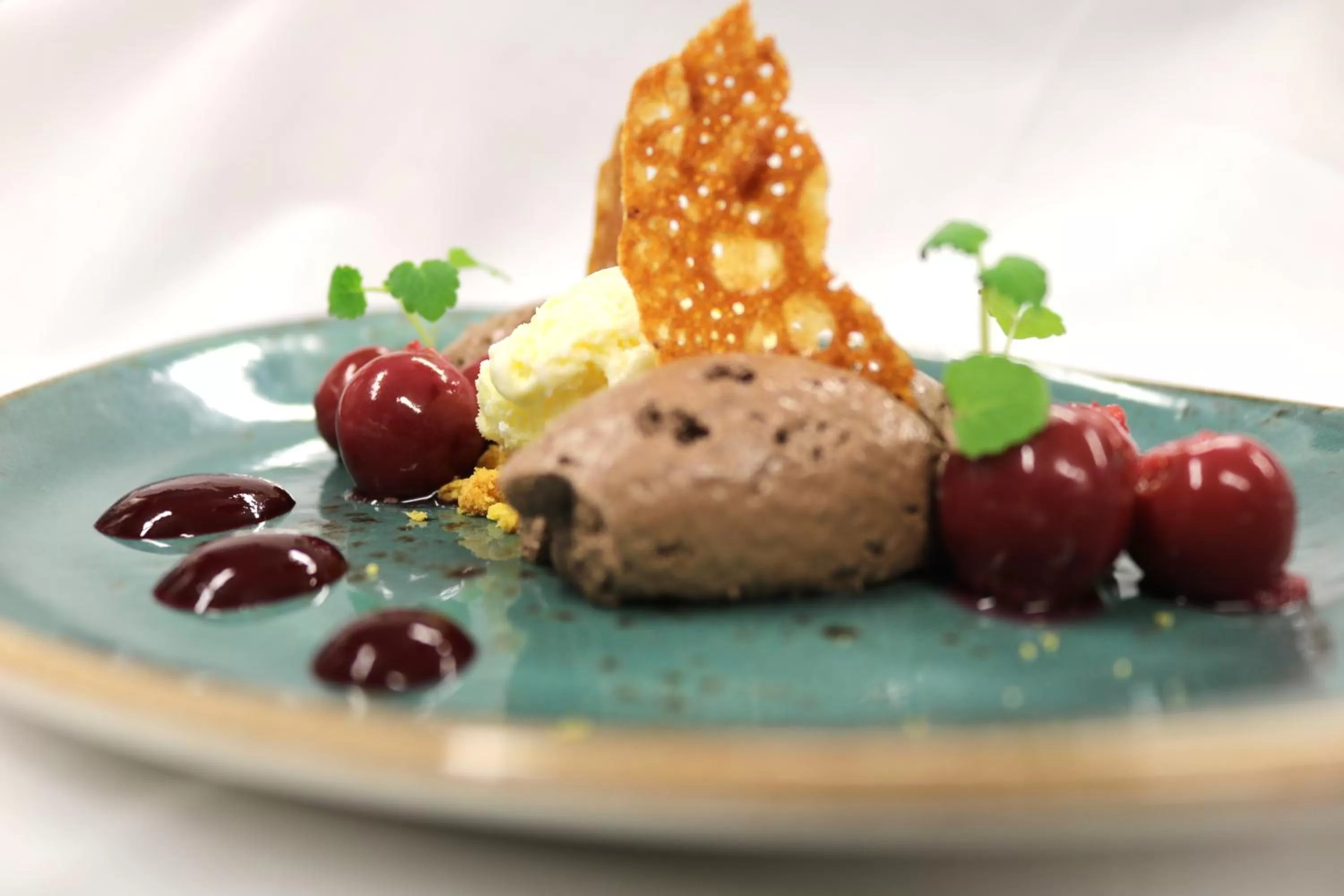 Restaurant/places to eat in Saillant Hotel Maastricht City Centre - Auping Hotel Partner