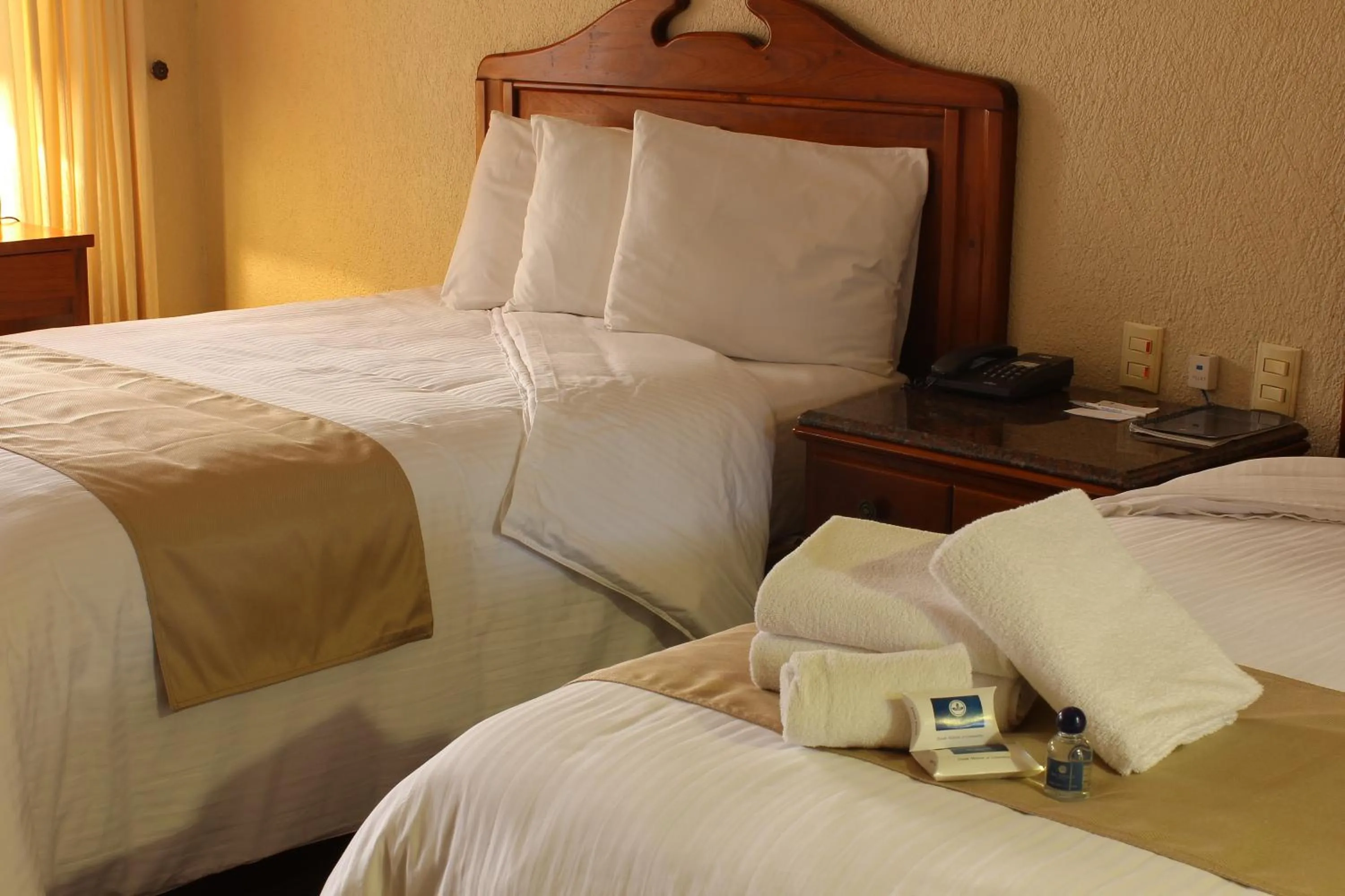 Photo of the whole room, Bed in Hotel San Antonio