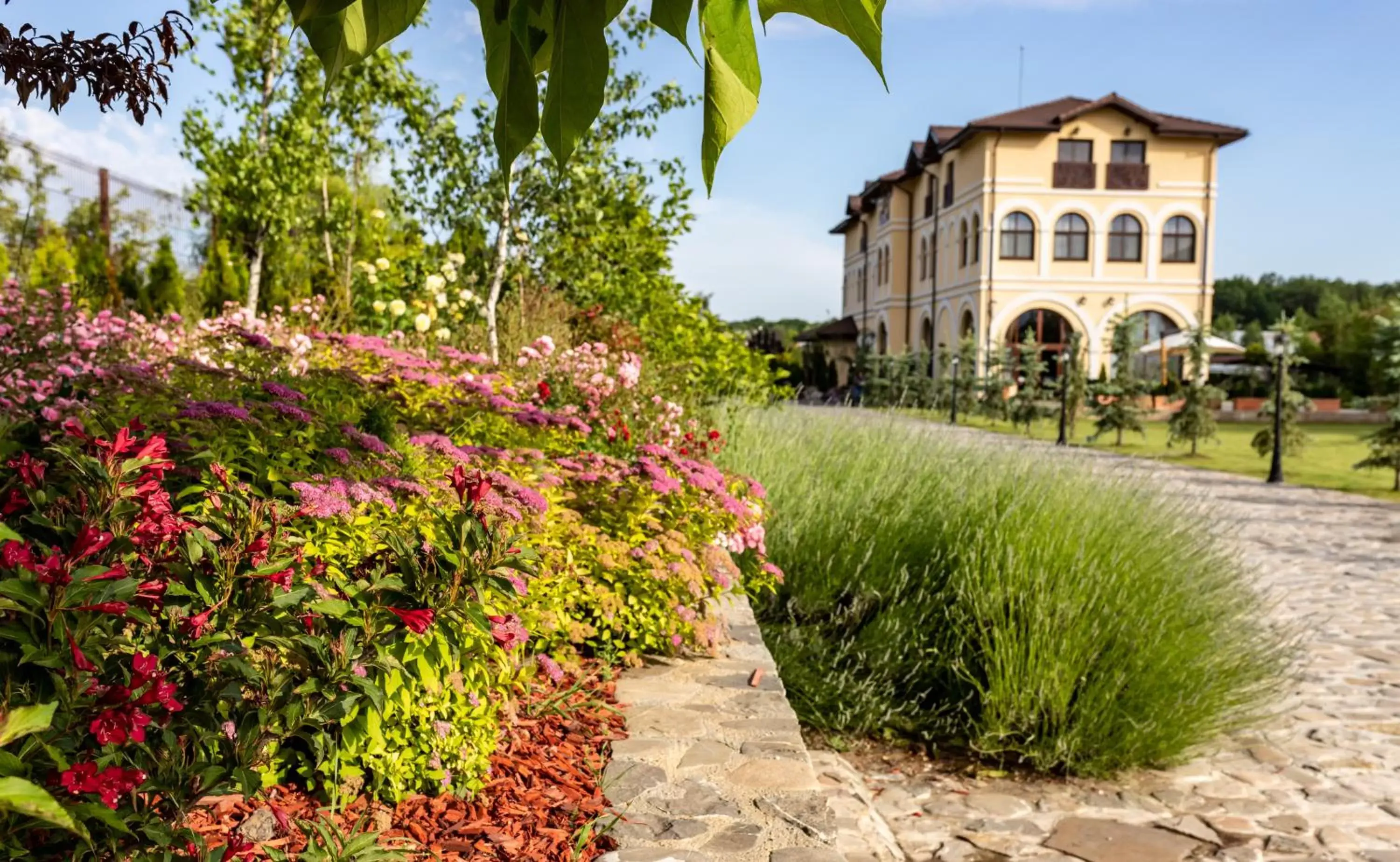 Deluxe Double or Twin Room with Garden View - single occupancy in Country Spa Retreat Deluxe Double or Twin Room with Garden View - single occupancy in Country Spa Retreat