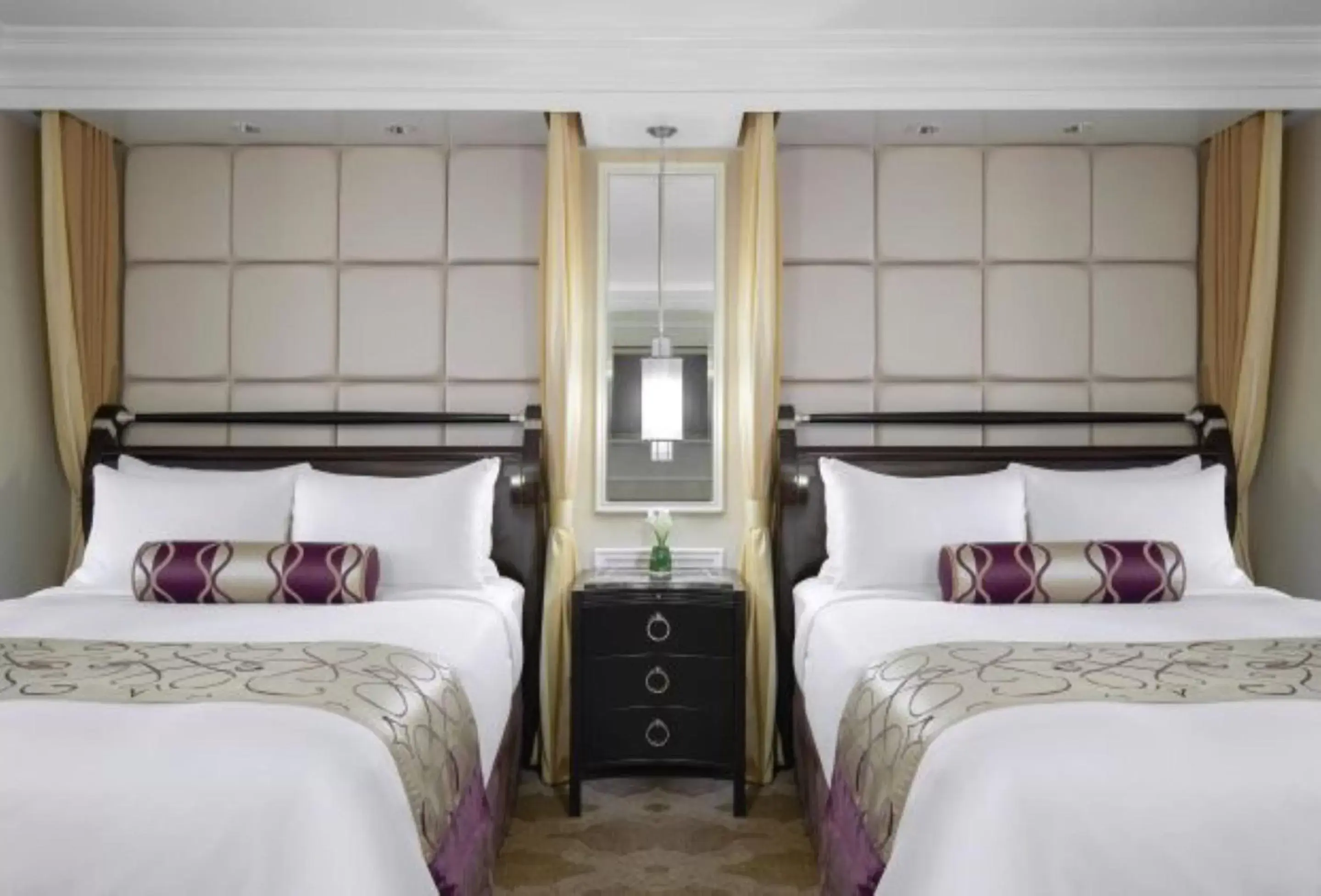 Venetian Luxury Two Queen Sphere View in The Venetian® Resort Las Vegas Venetian Luxury Two Queen Sphere View in The Venetian® Resort Las Vegas