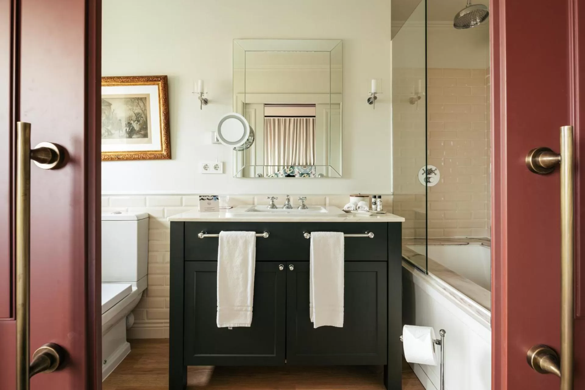 Bathroom in Hospes Infante Sagres Porto - Small Luxury Hotels Of The World