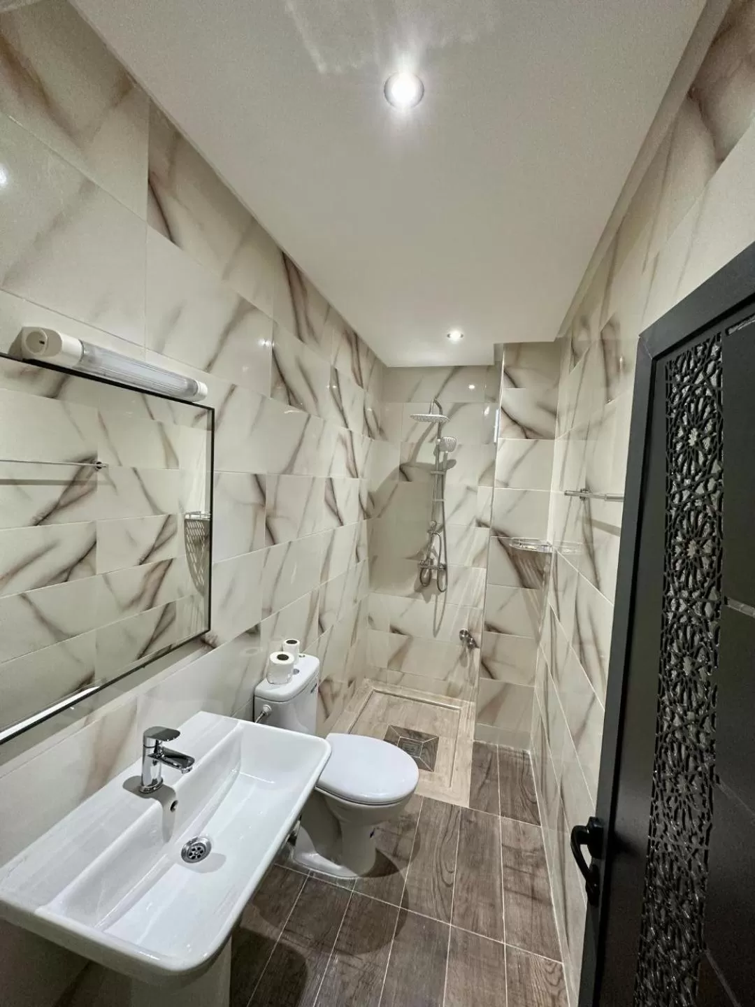 Bathroom in Hôtel Restaurant Zaghro