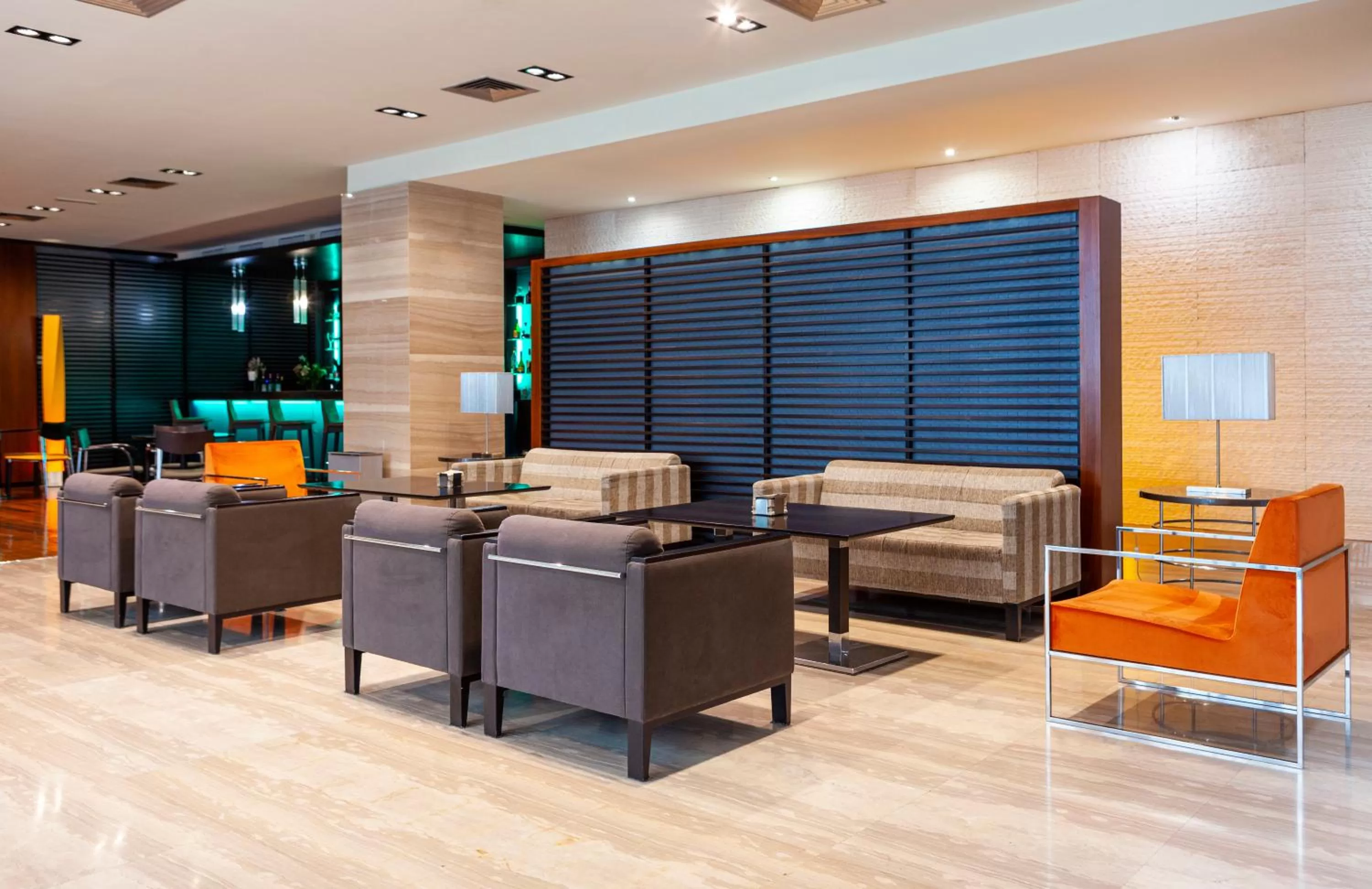 Communal lounge/ TV room in Hotel Macià Real De La Alhambra