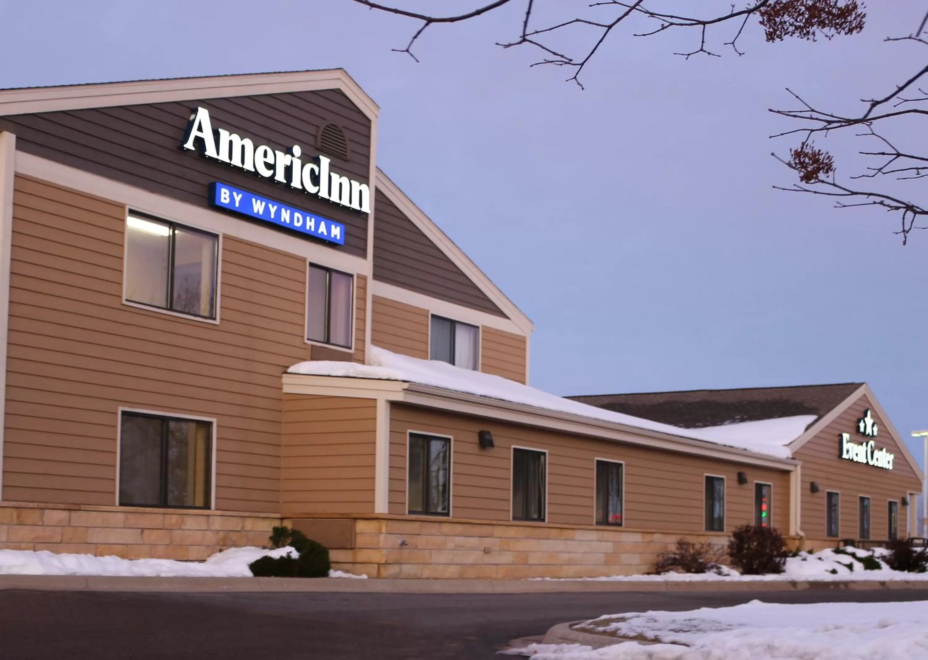 Property building in AmericInn by Wyndham Mankato Event Center near MSU