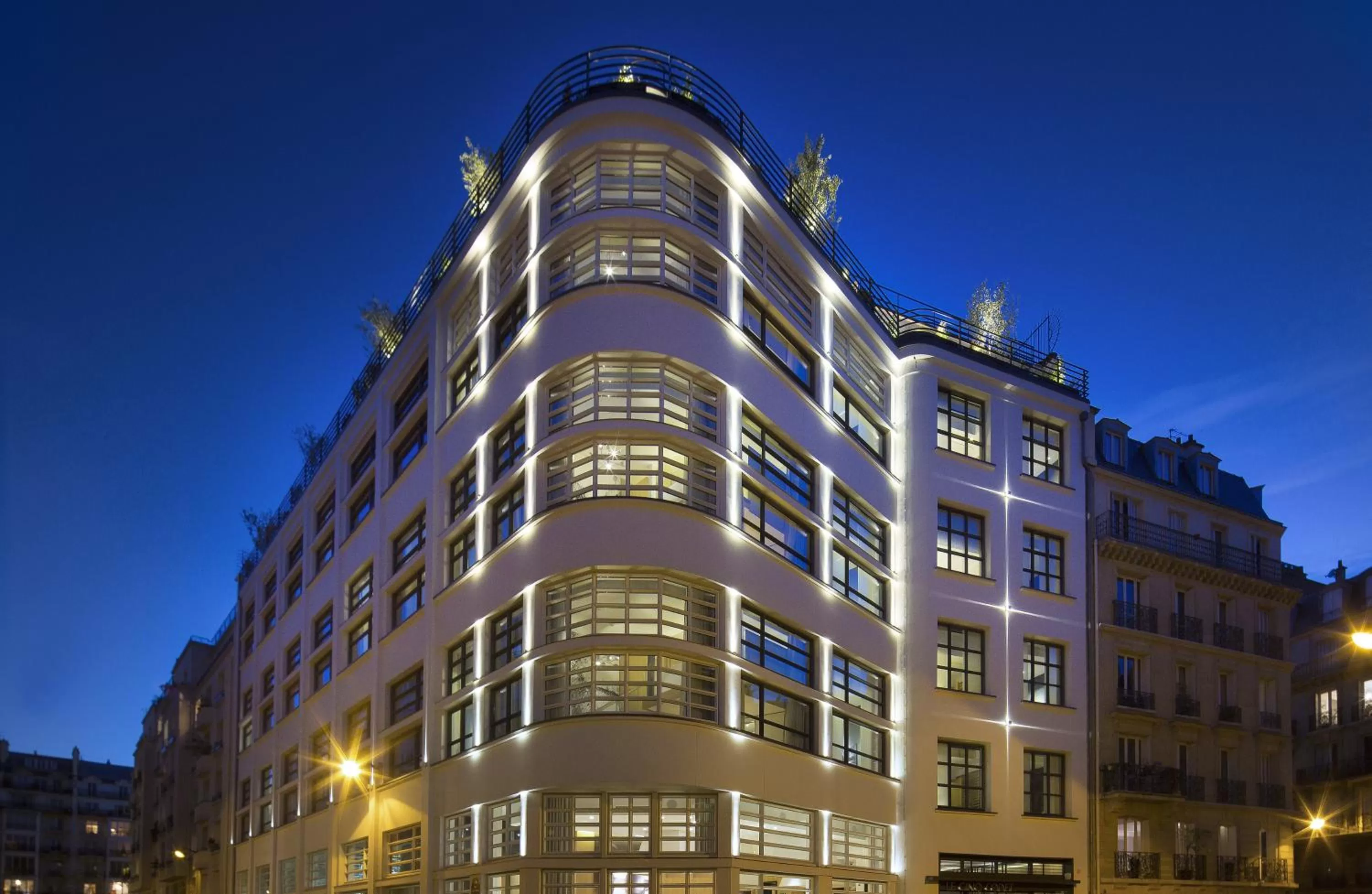 Facade/entrance in Le Cinq Codet
