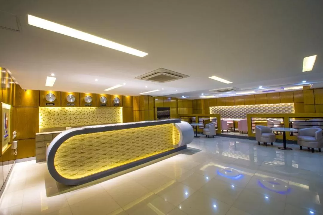 Lobby or reception in Hotel Mira Garden