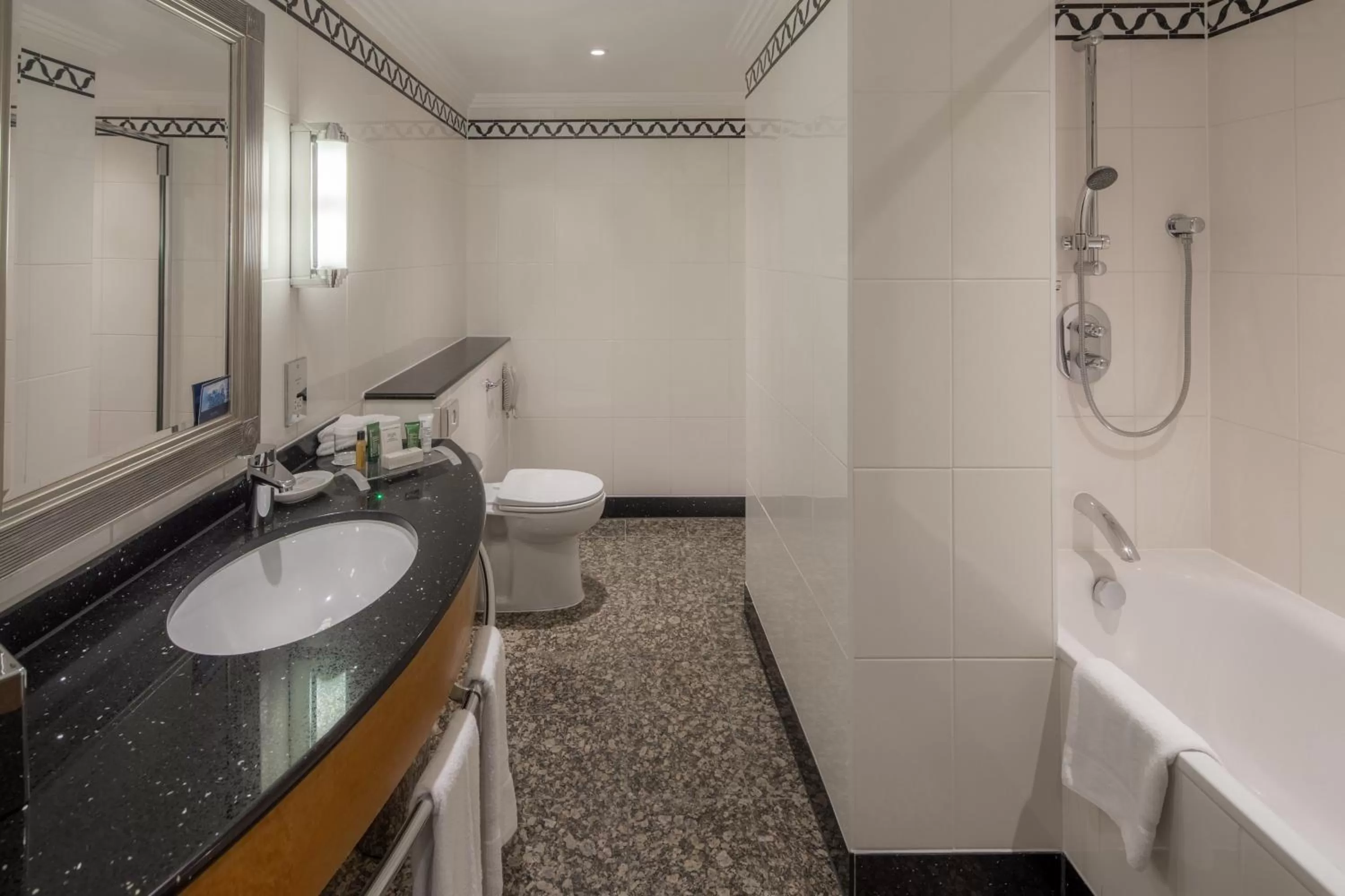 Bathroom in Hilton London Paddington