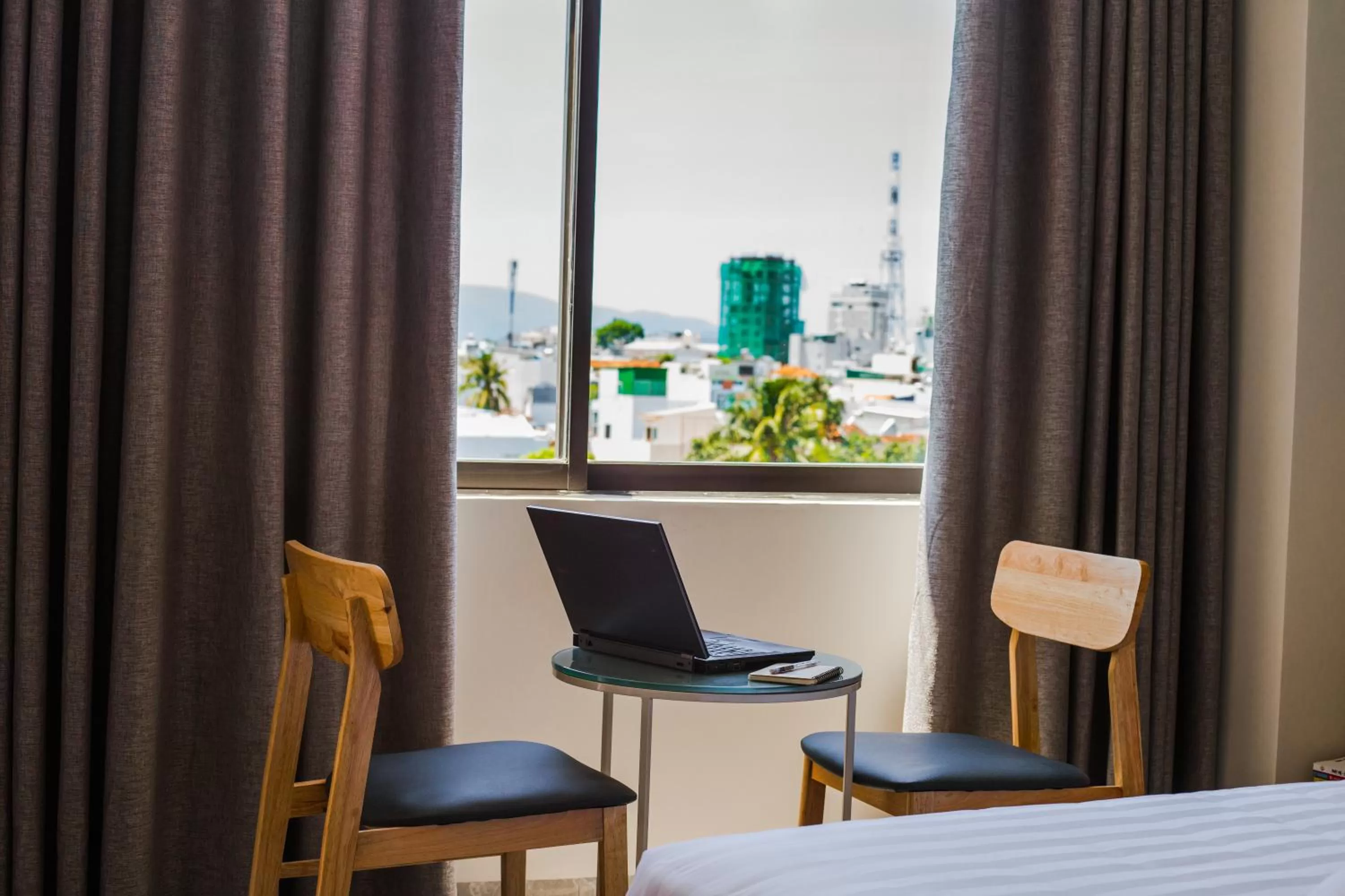 Moonlight Bay Hotel & Apartment