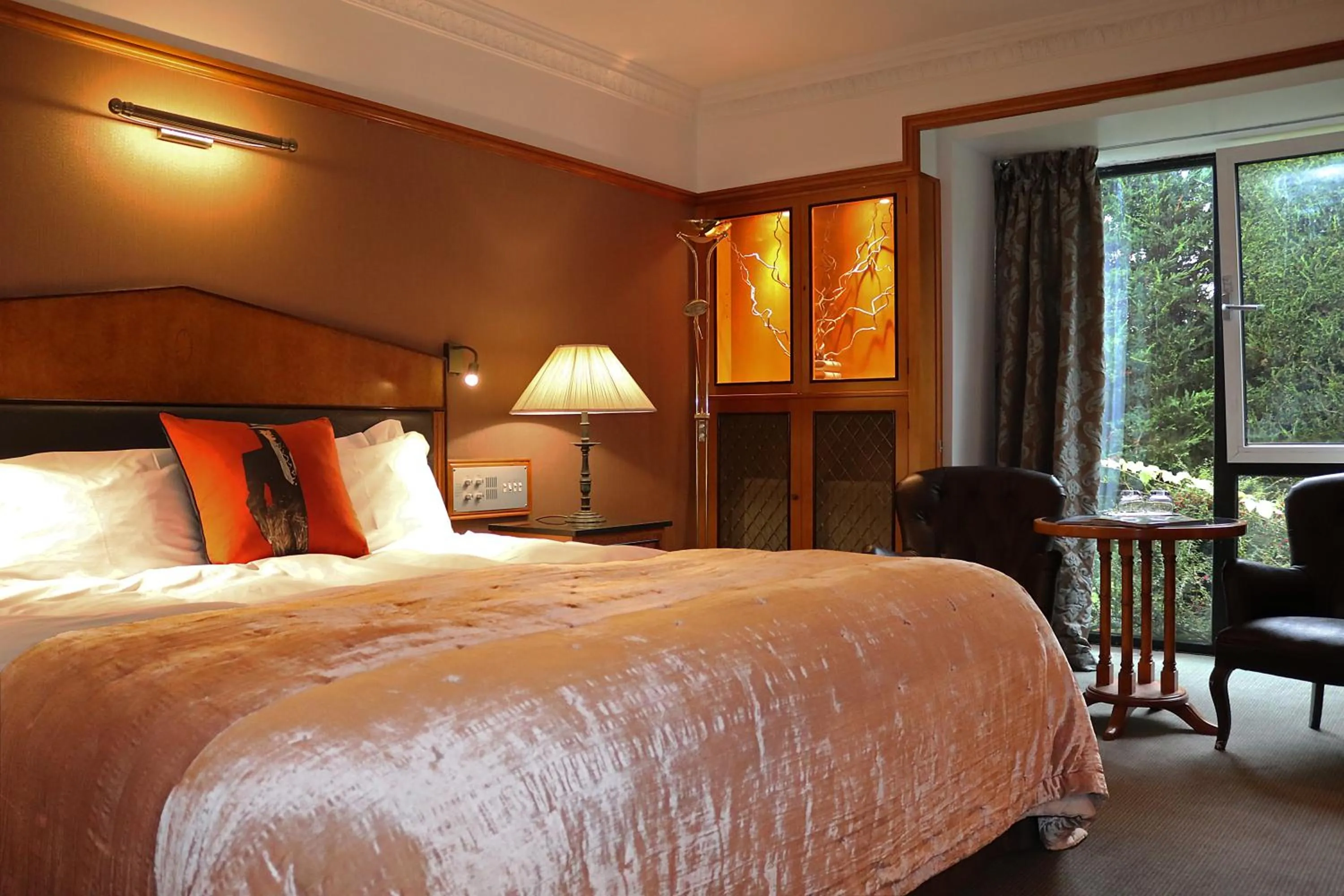 Bed in Fredrick's Hotel & Spa