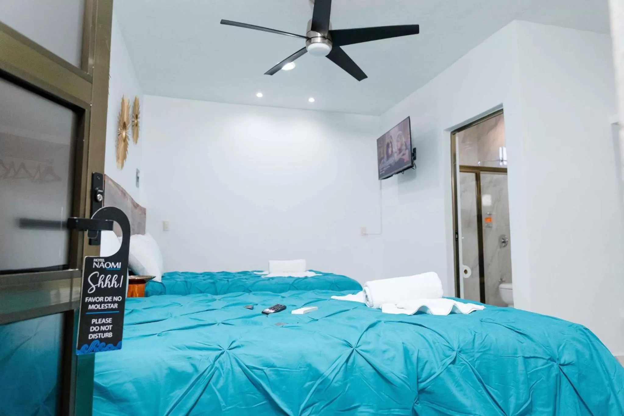 Bed in Hotel Naomi City center