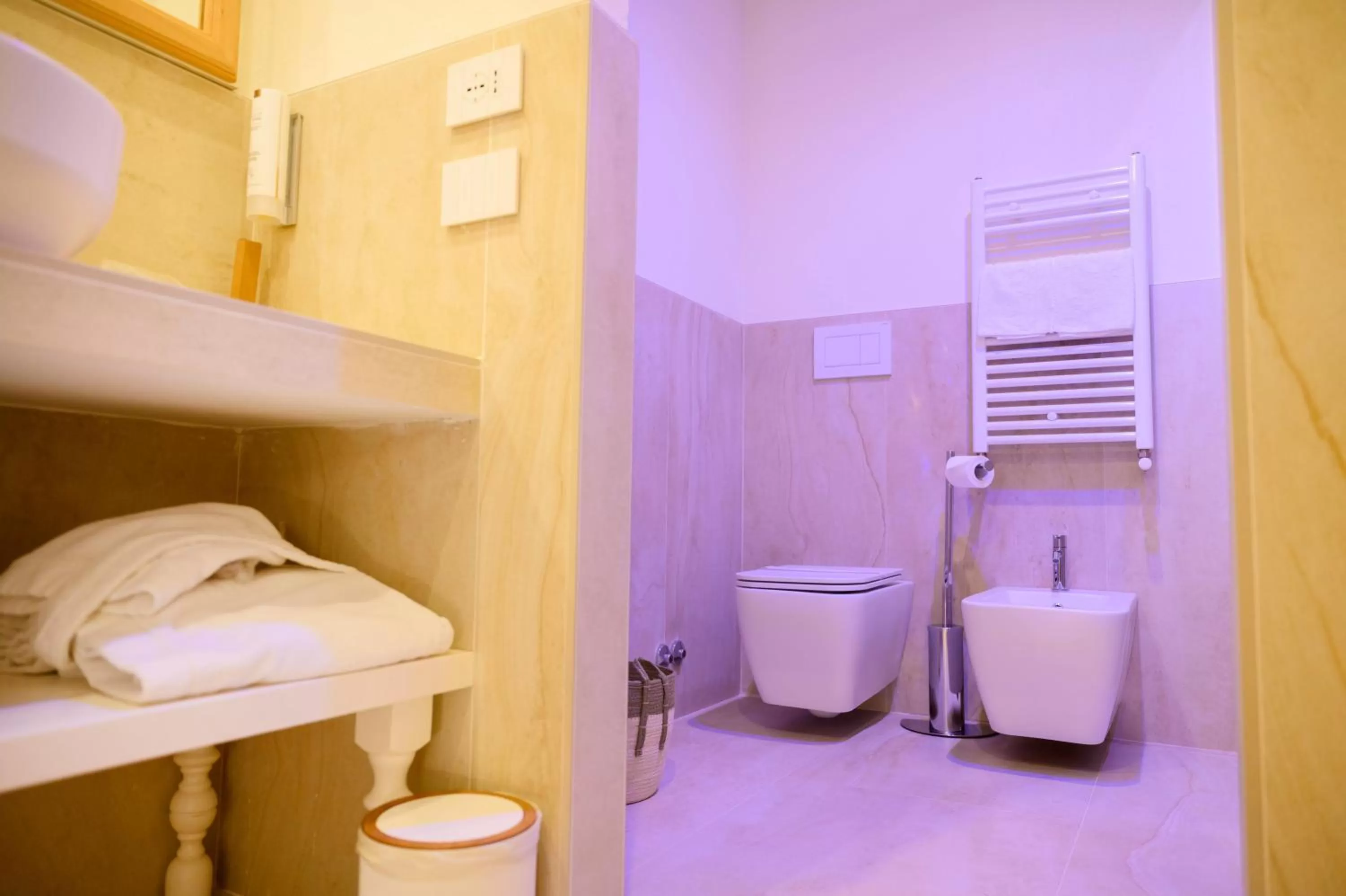 Toilet in Regiohotel Manfredi