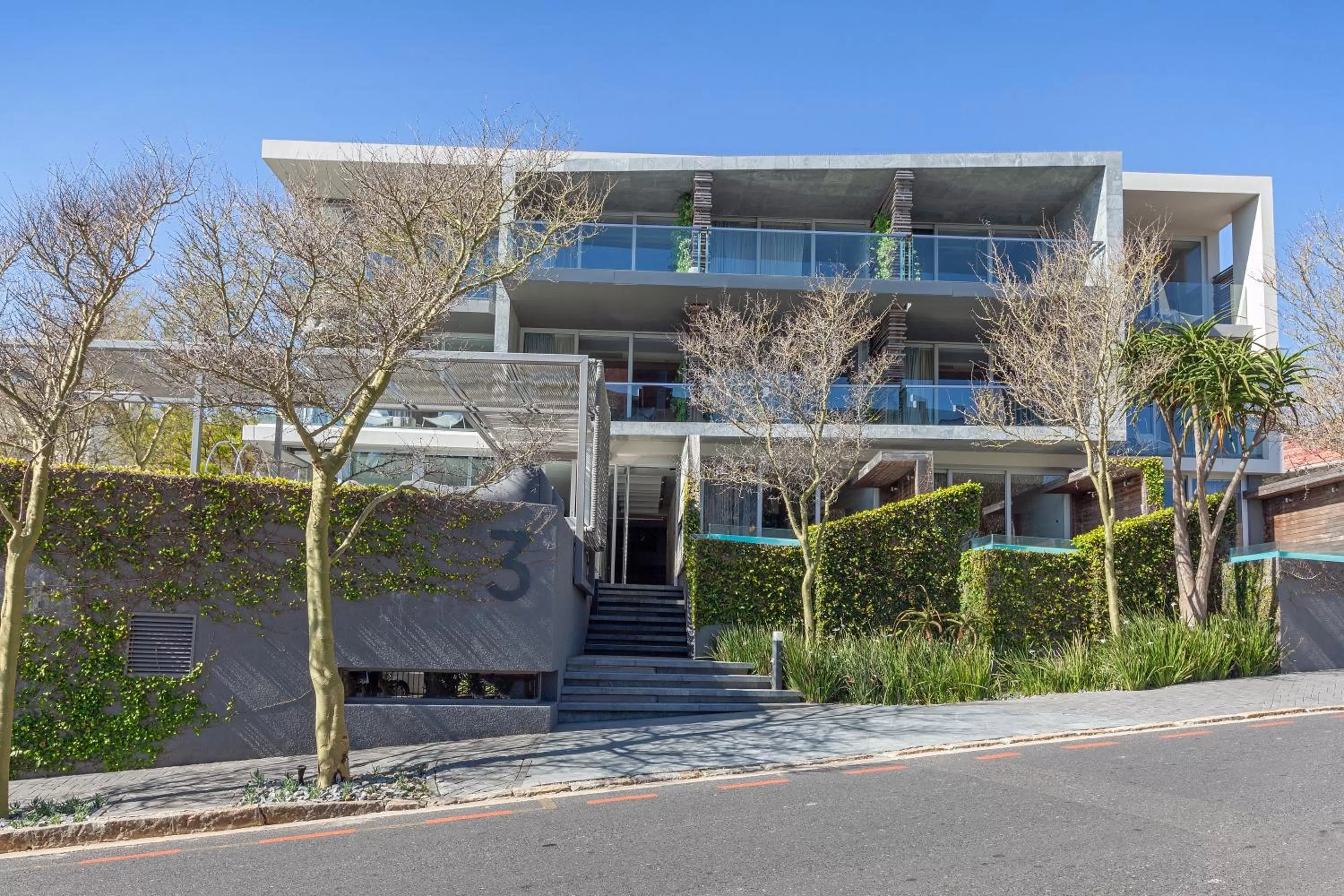 Facade/entrance in POD Camps Bay by The Oyster Collection