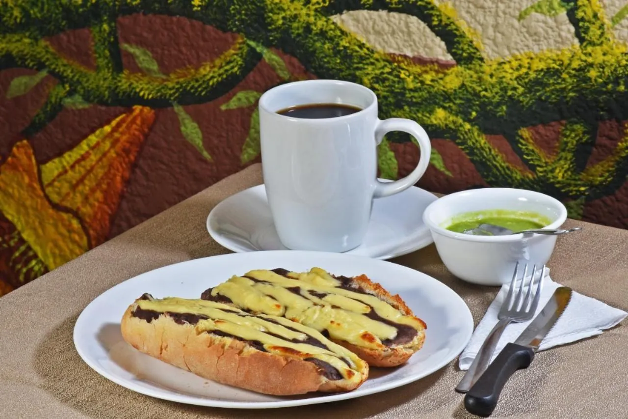 Food and drinks in Hotel Riviera