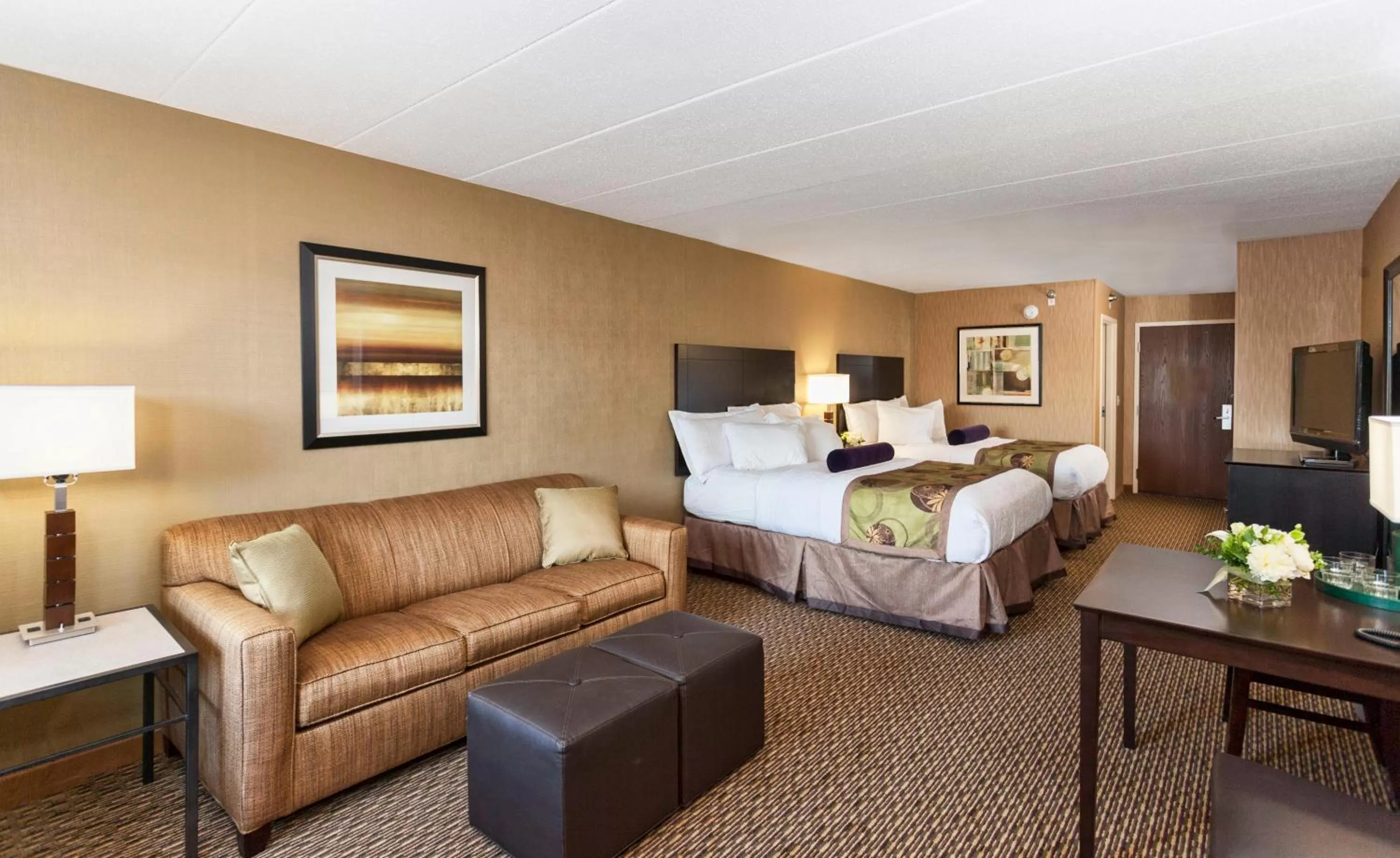 TV and multimedia, Bed in The Inn on Lake Superior