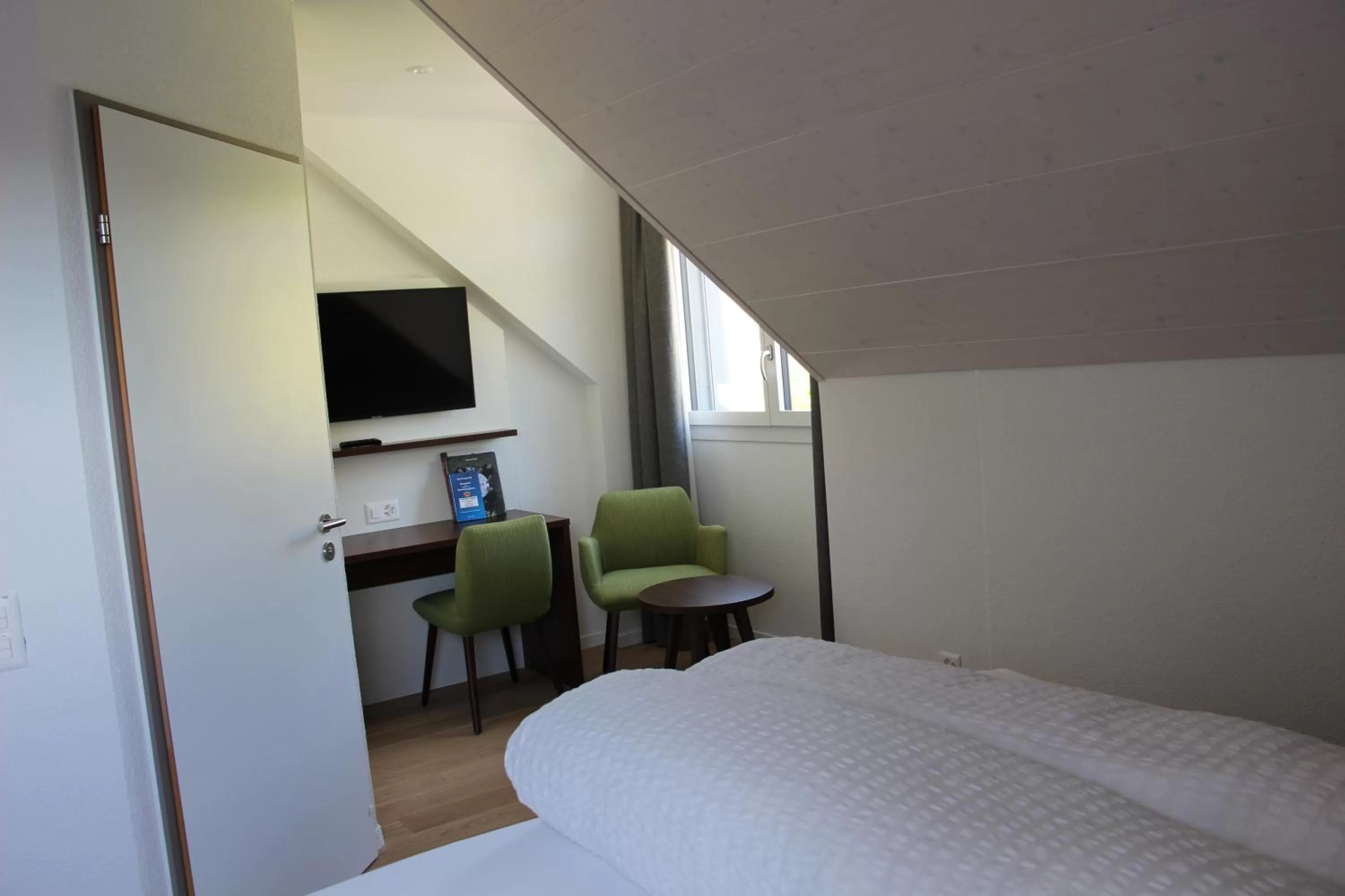Photo of the whole room, Bed in Seehotel Delphin