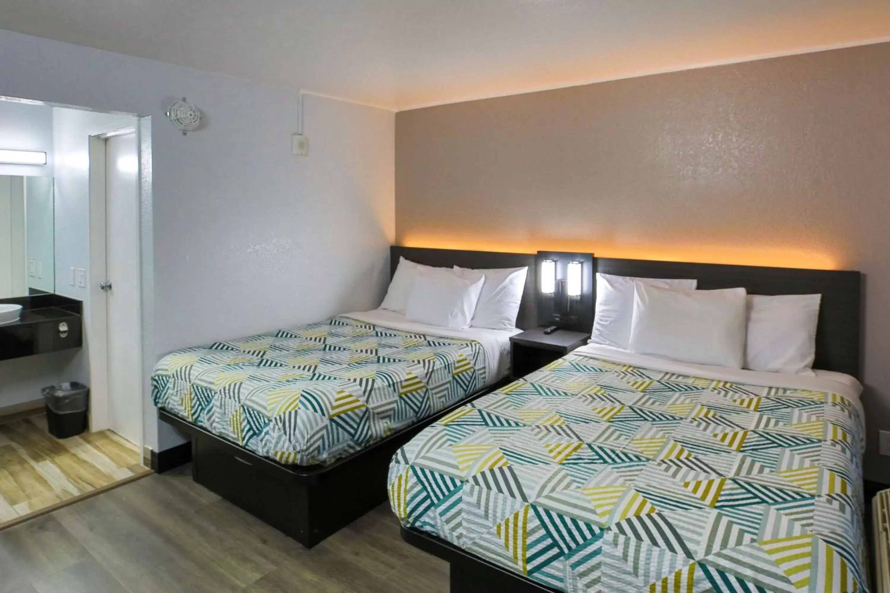 Motel 6-Sacramento, CA - Old Sacramento North Motel 6-Sacramento, CA - Old Sacramento North