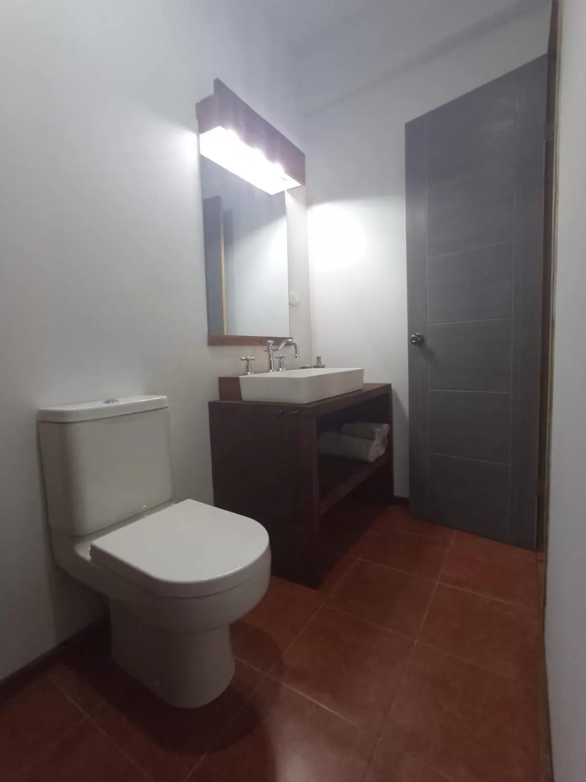 Bathroom in La Luciernaga Big Creek