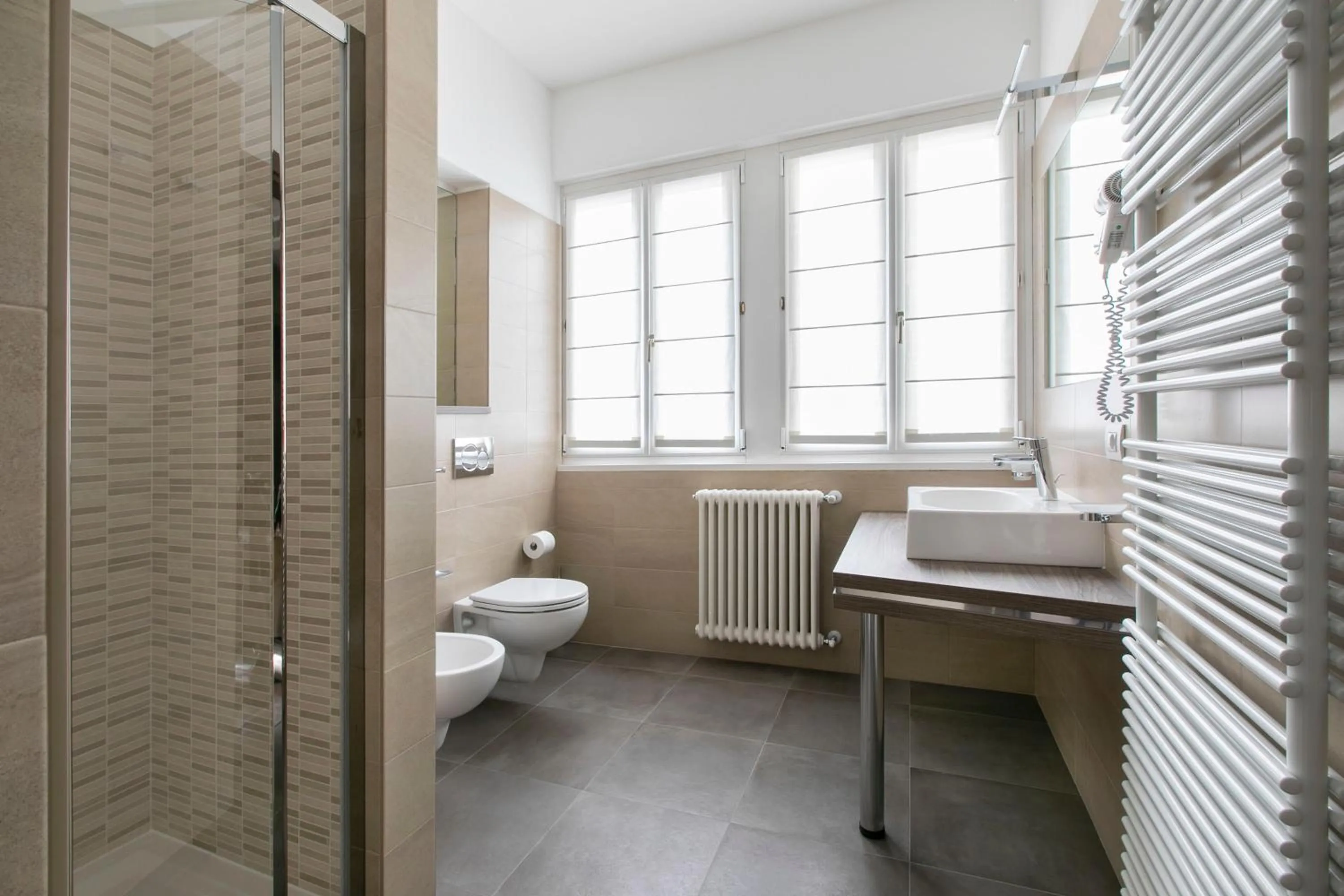 Shower in Hotel Conradi