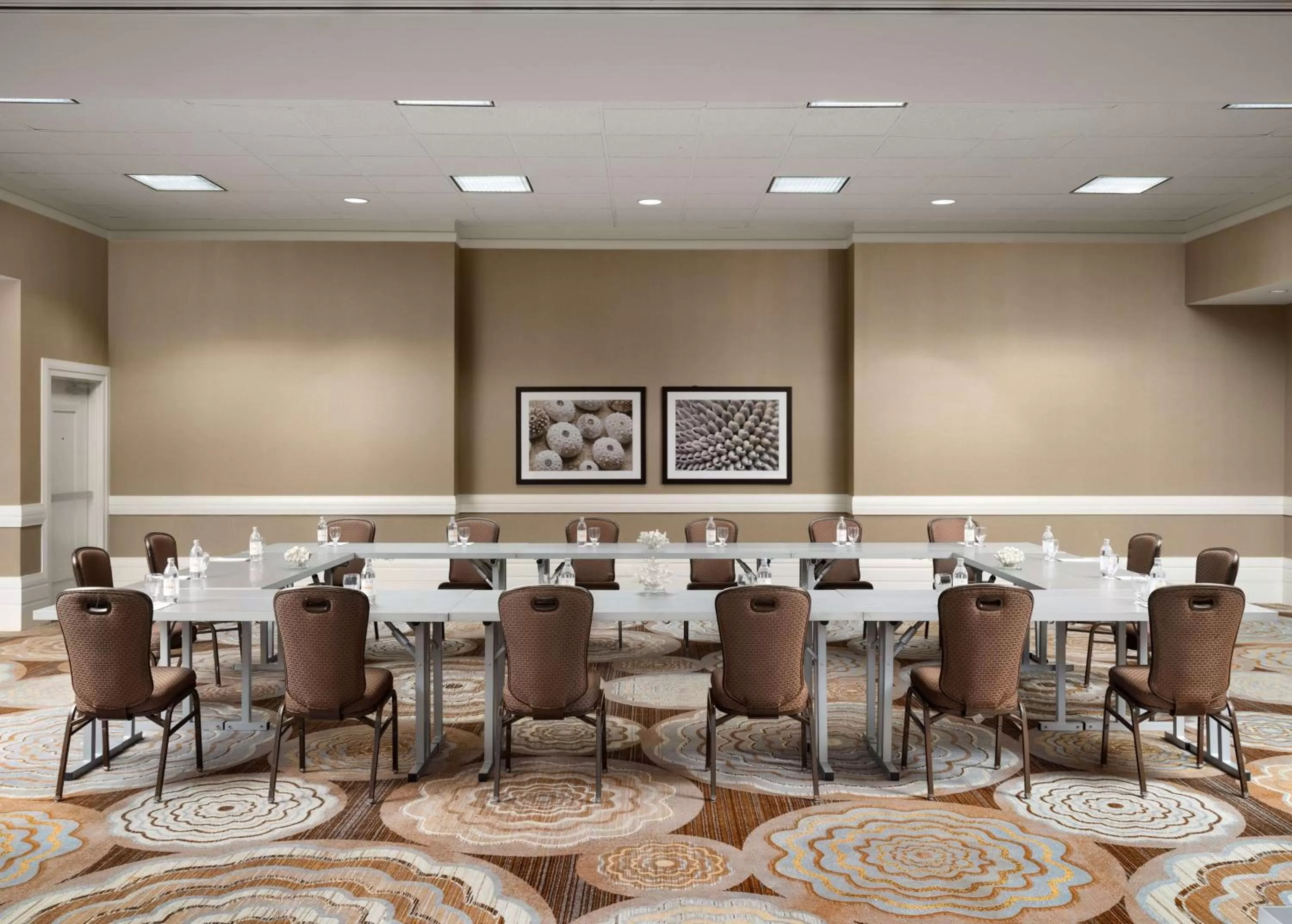 Meeting/conference room in Sonesta Redondo Beach and Marina