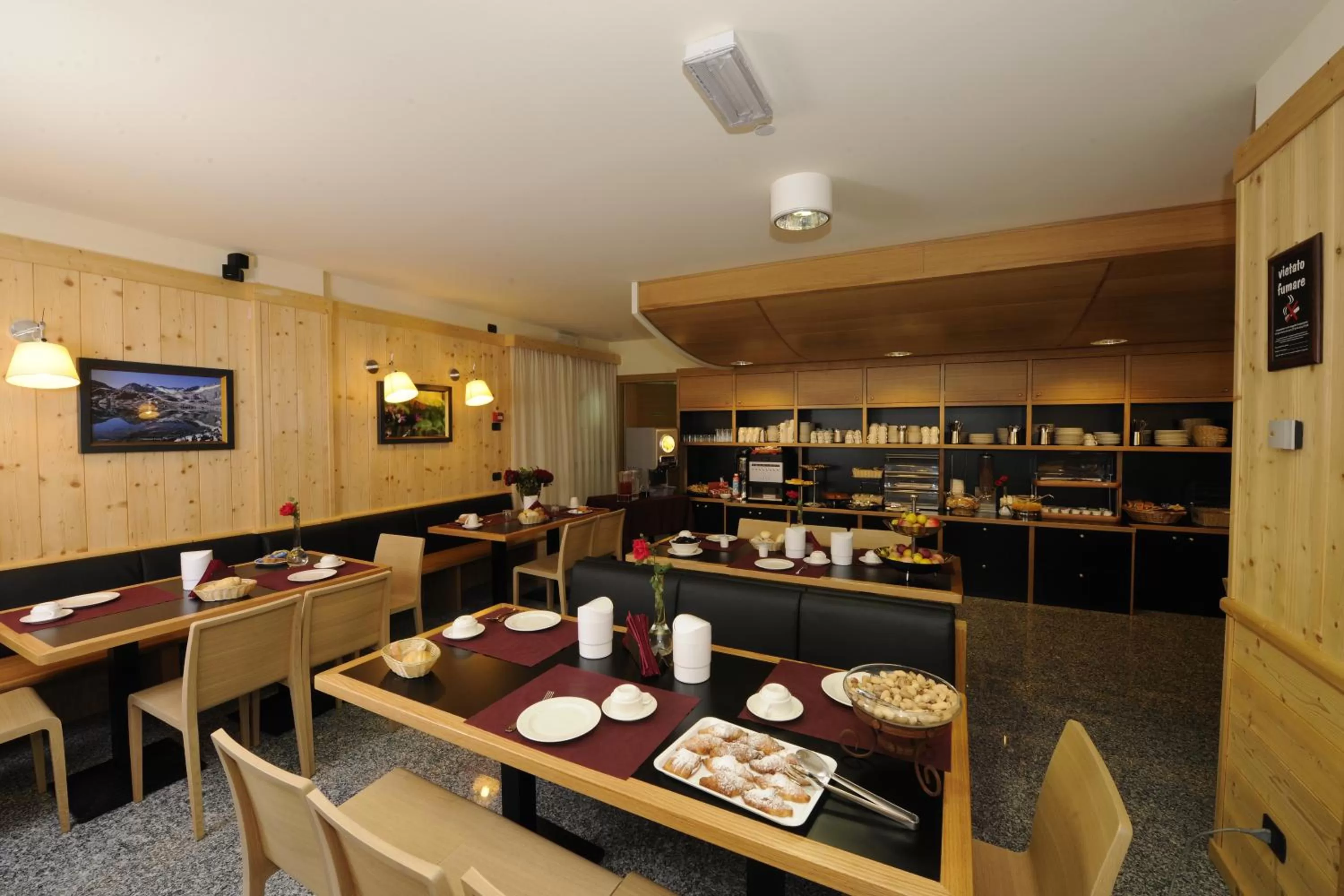 Area and facilities in Hotel Garni Pegrà