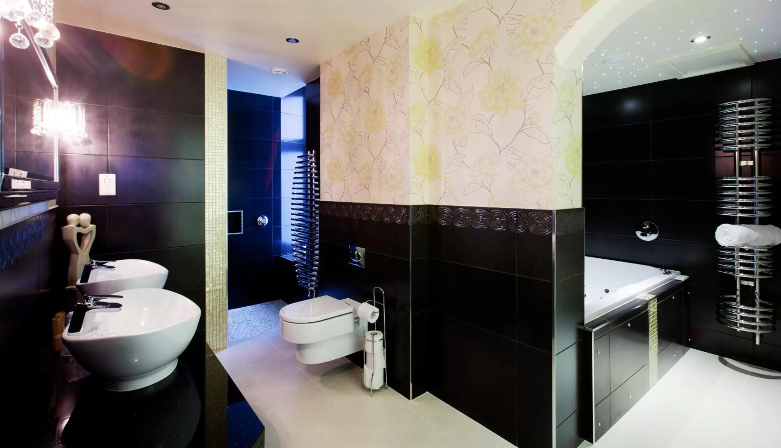 Bathroom in Applegarth Villa Hotel & Restaurant (Adult Only)