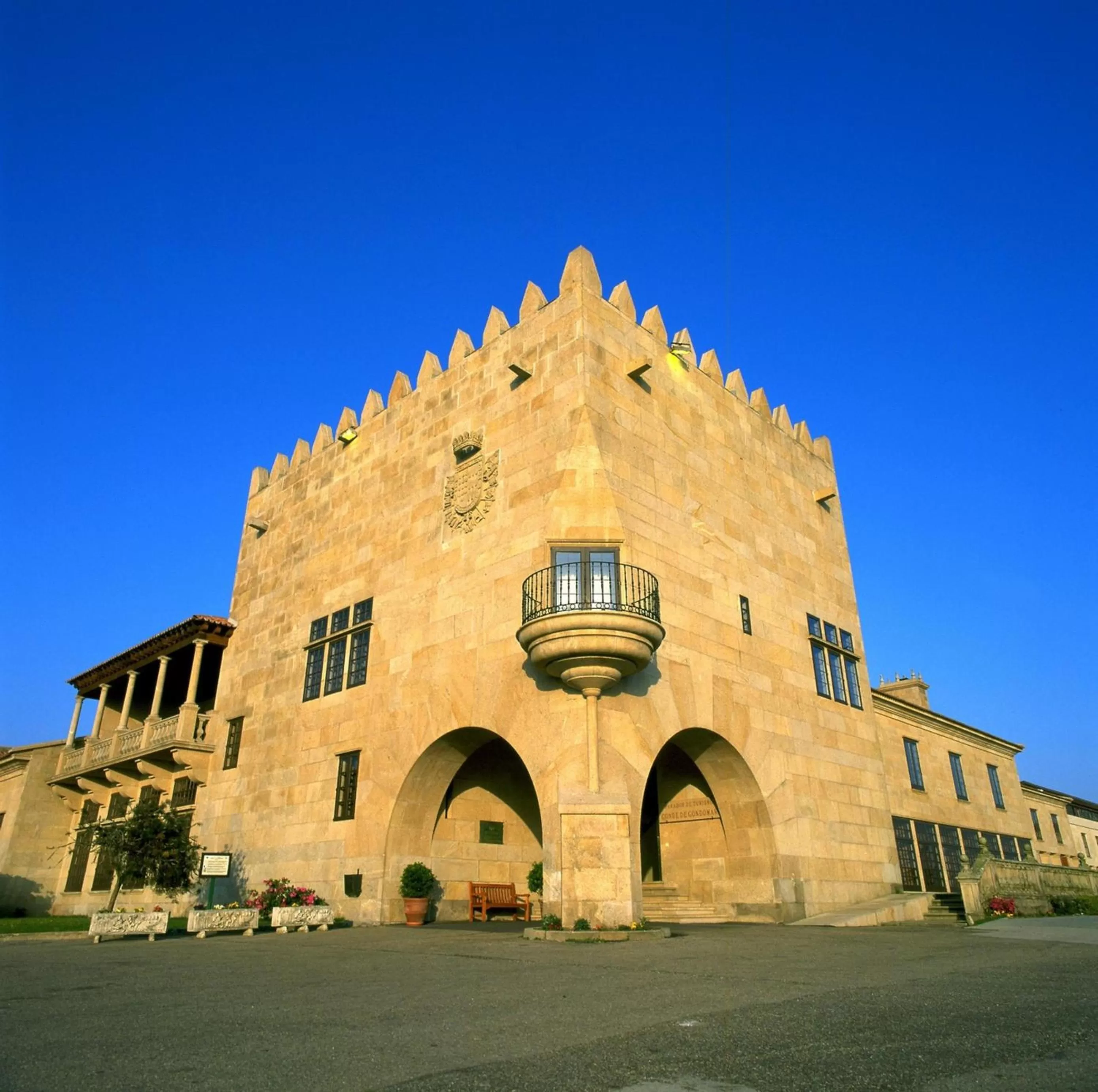 Facade/entrance in Parador de Baiona