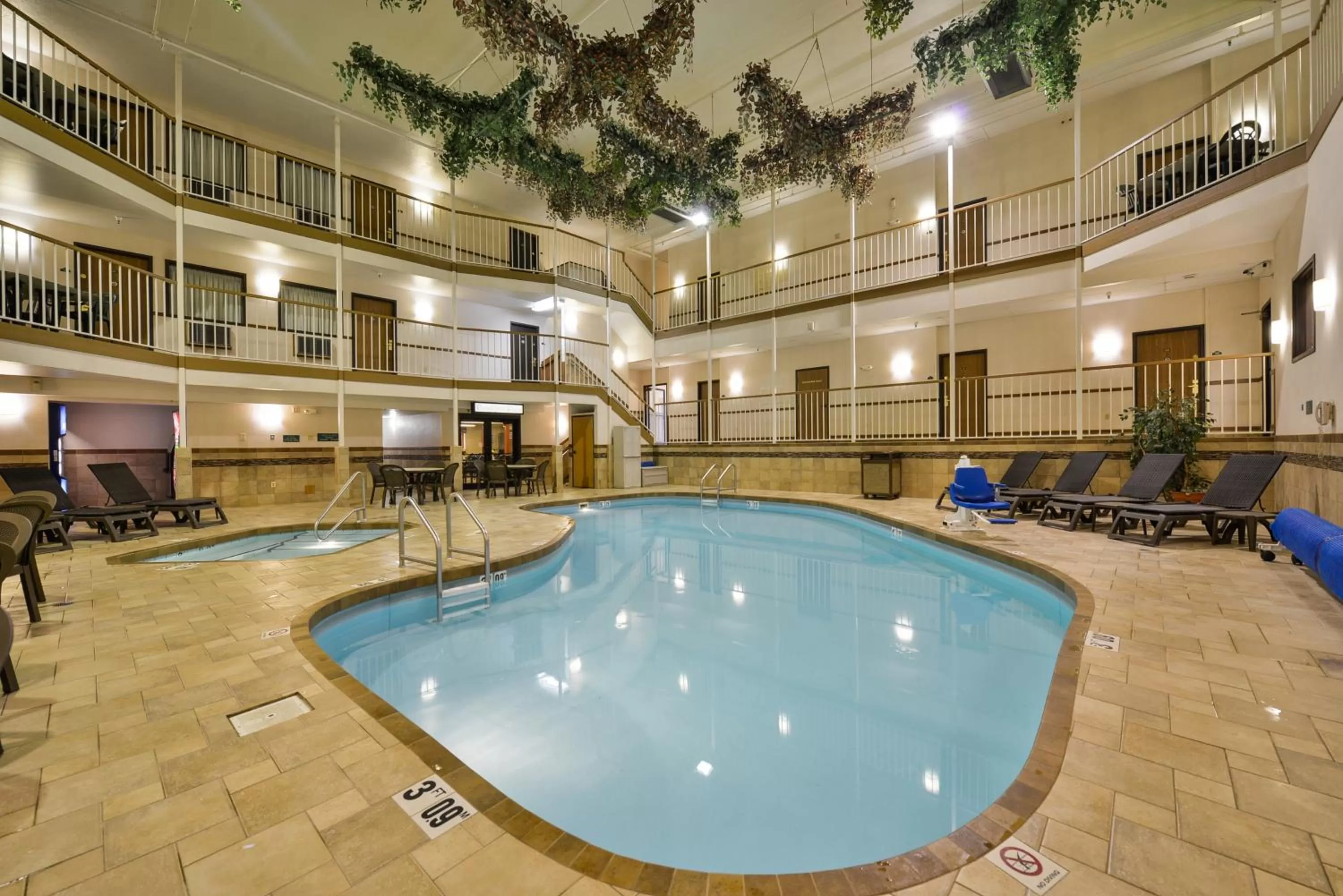 Swimming pool in Motel 6 Minot, ND