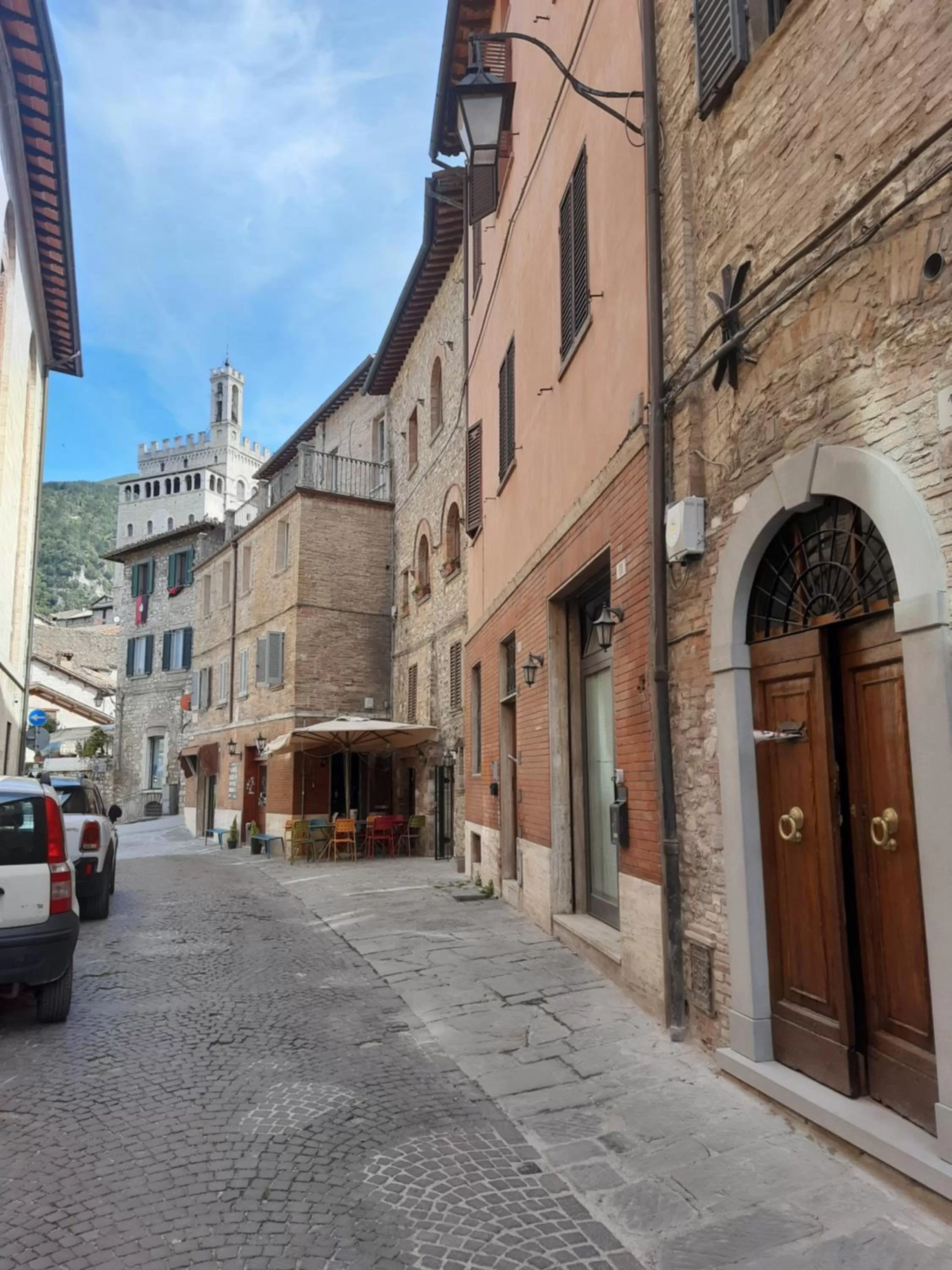 Property Building in L'Inferno di Dante