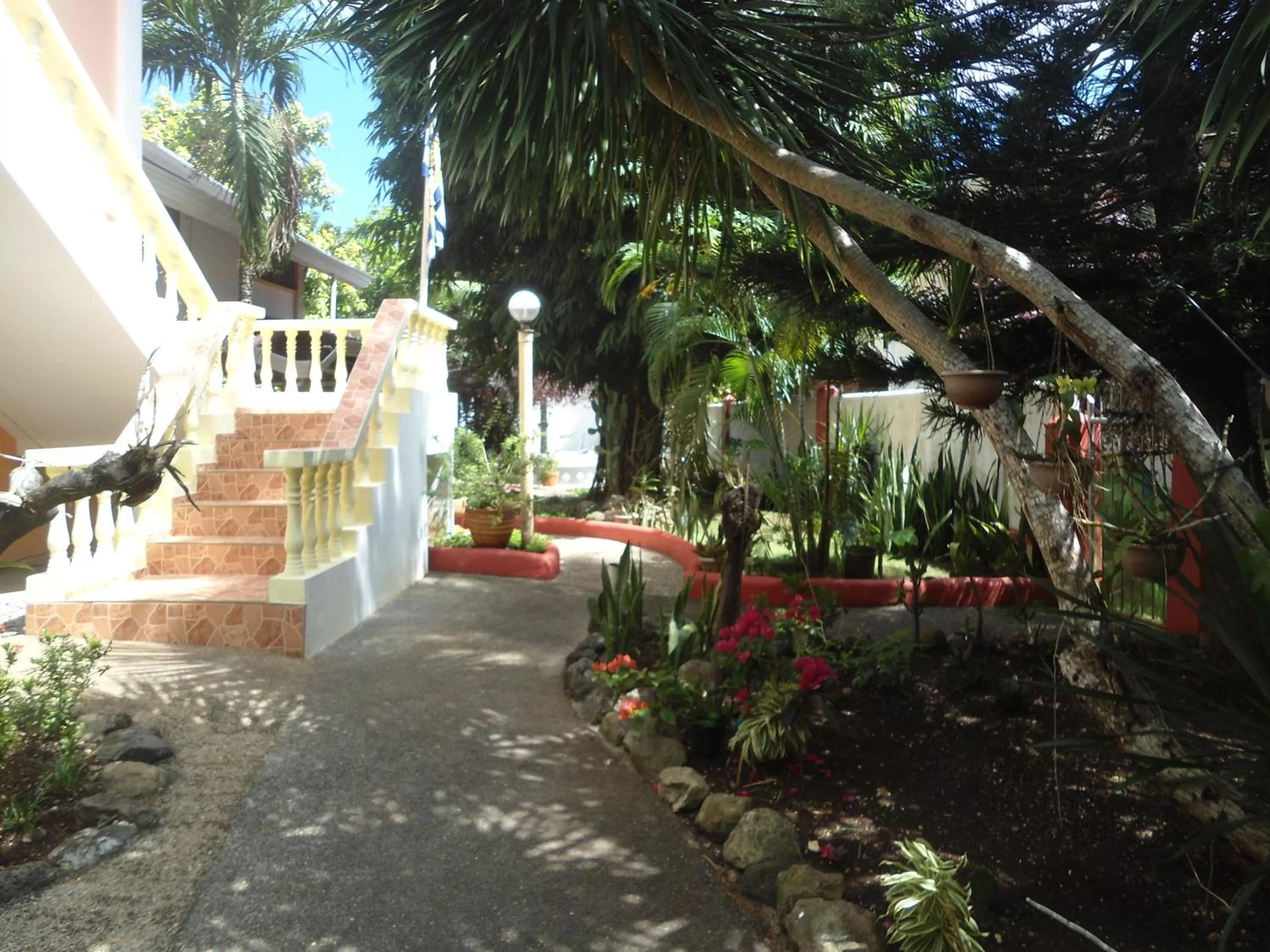 Facade/entrance in Menchu's Pension House