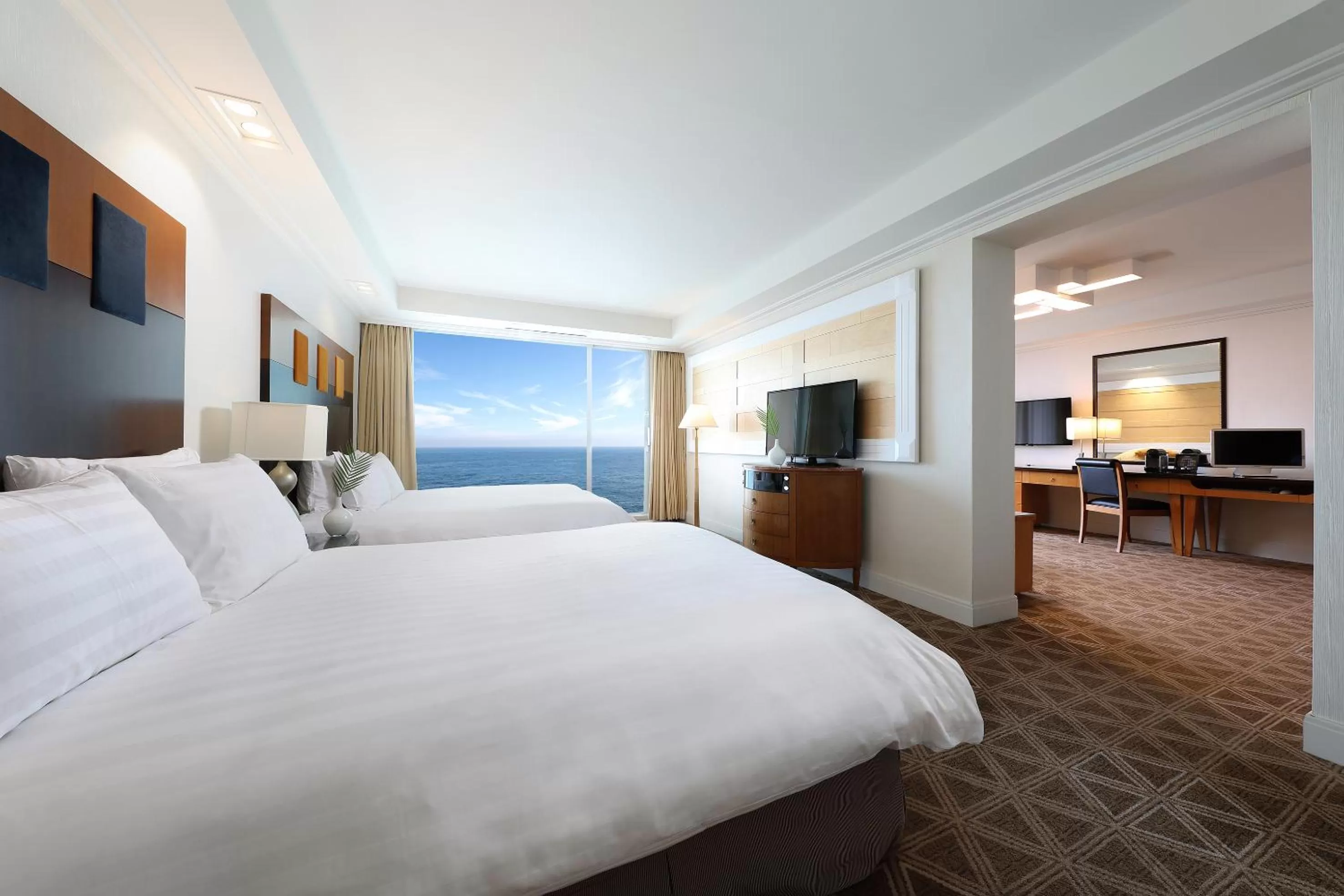 Photo of the whole room in Ramada Plaza by Wyndham Jeju Ocean Front