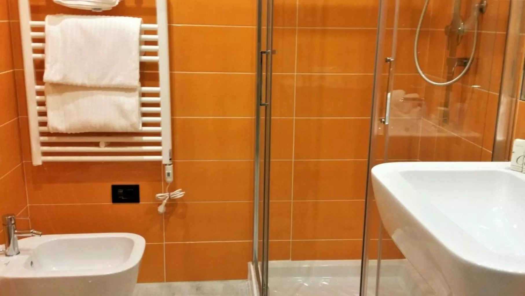 Bathroom in Blue Shades Hotel