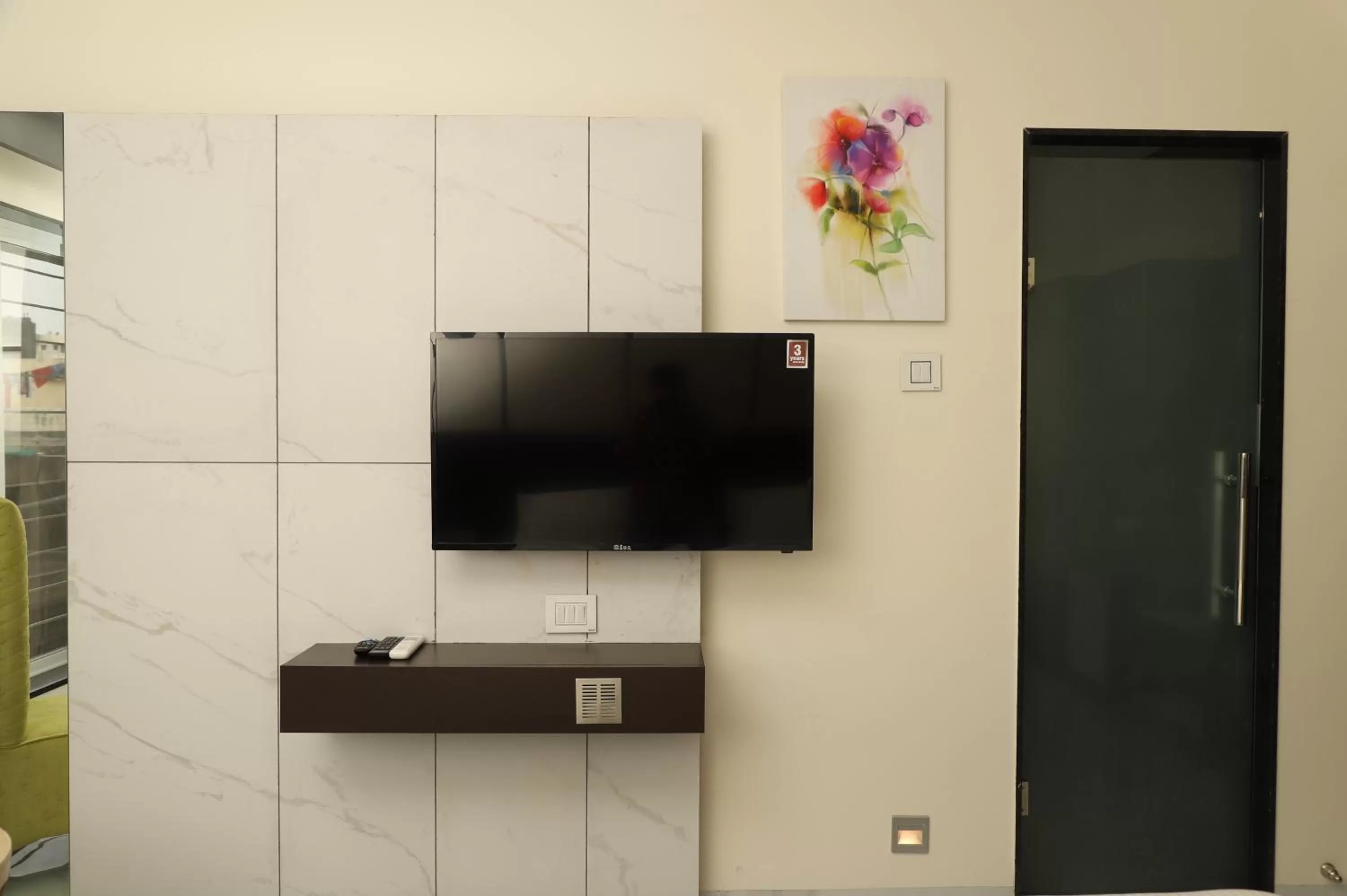 Communal lounge/ TV room in Hotel Florence