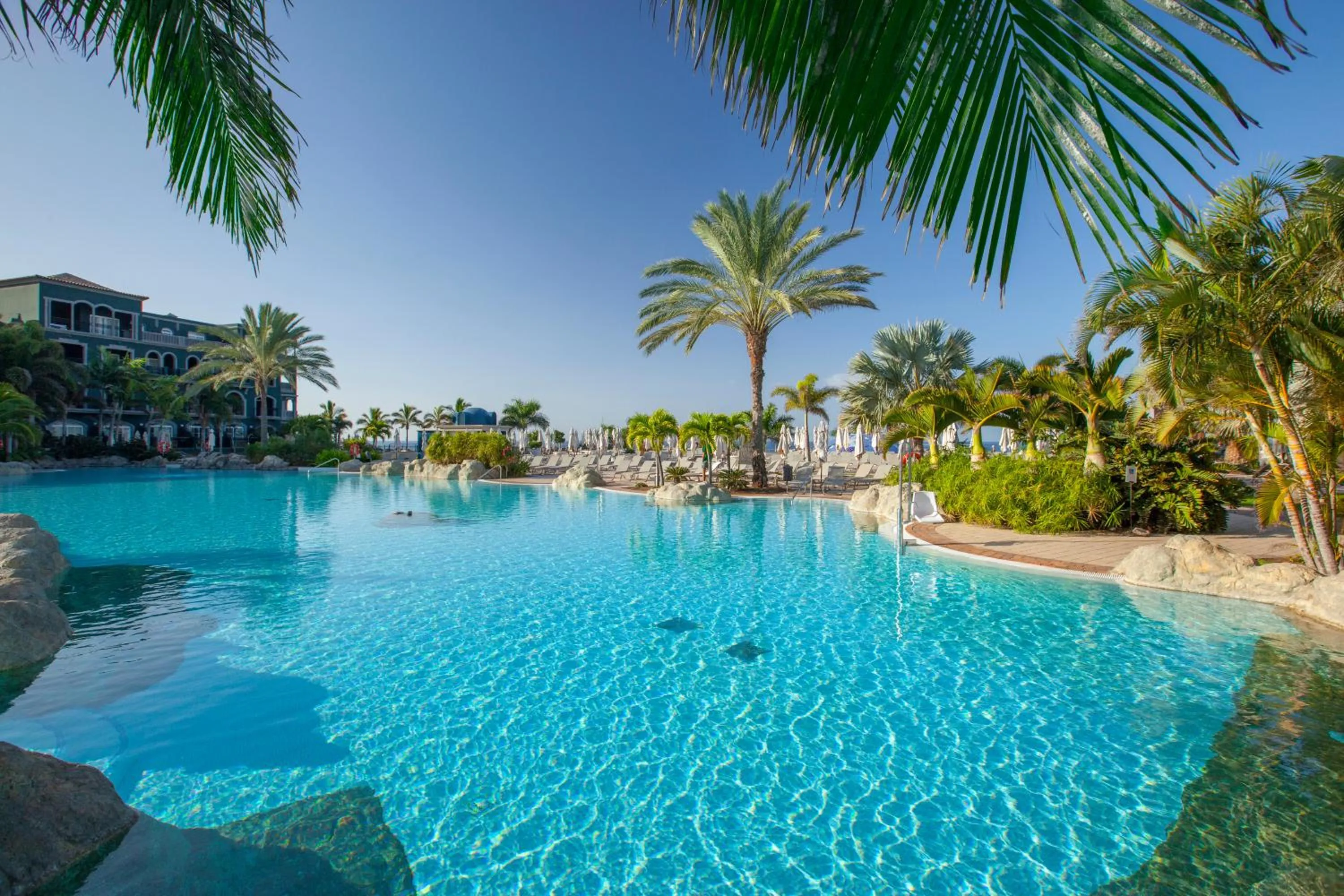 Swimming pool in Lopesan Villa del Conde Resort & Thalasso
