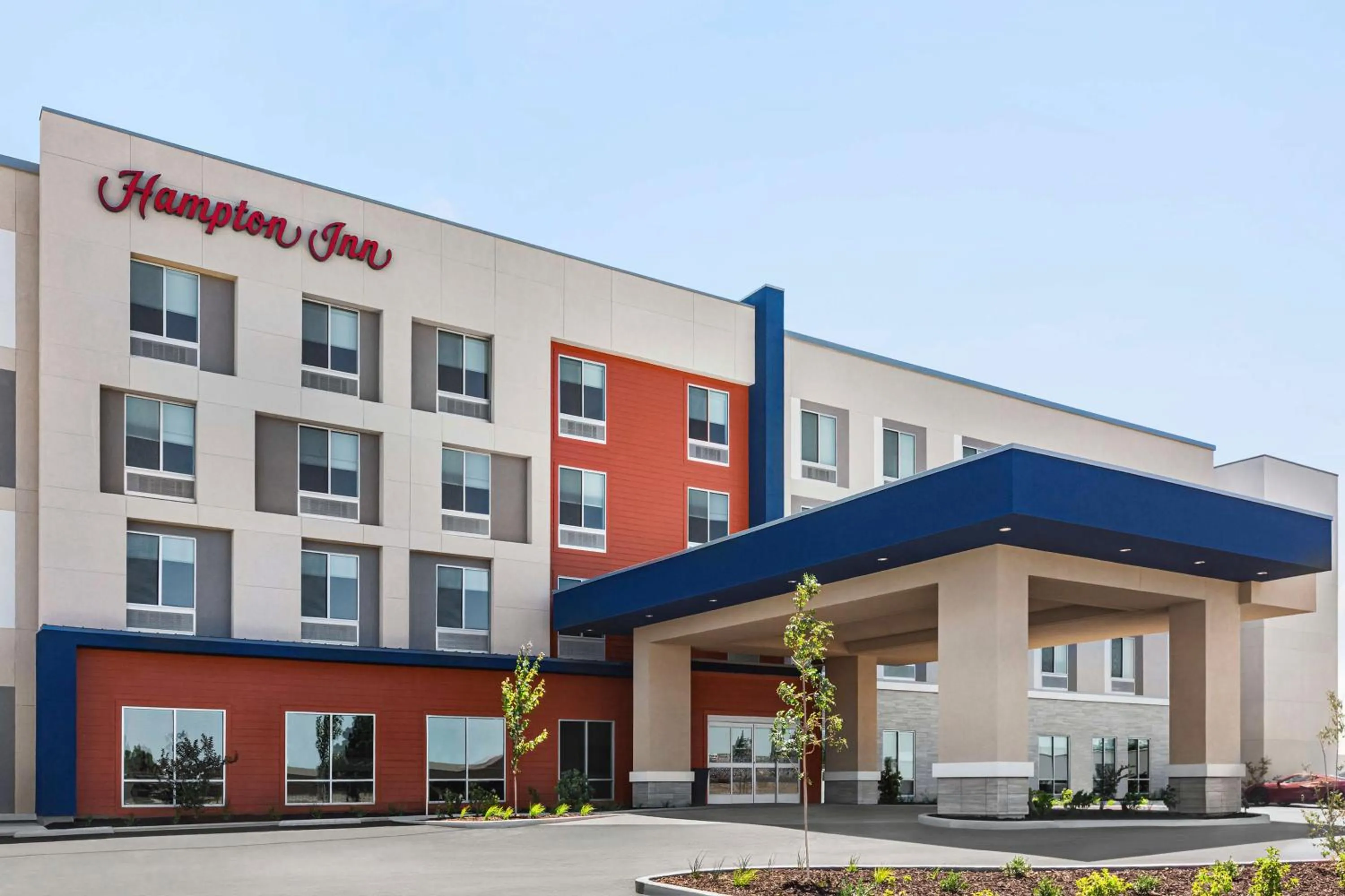 Property building in Hampton Inn Stockton, Ca