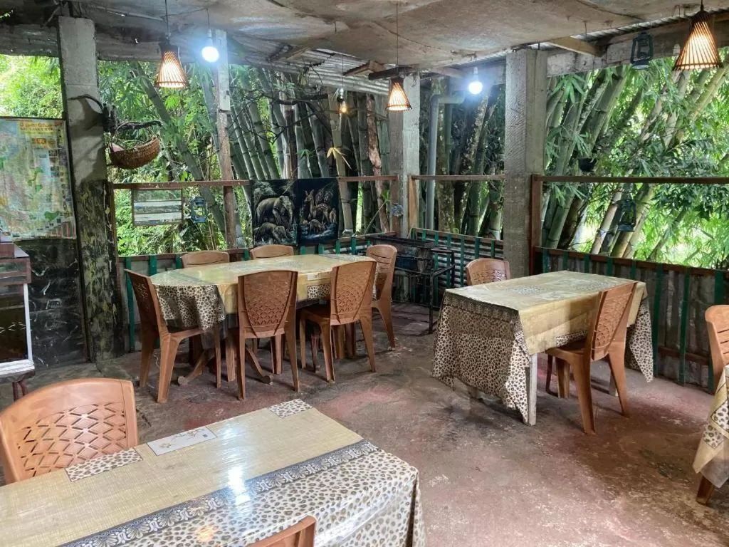 Restaurant/Places to Eat in Rock View Rest Hatton