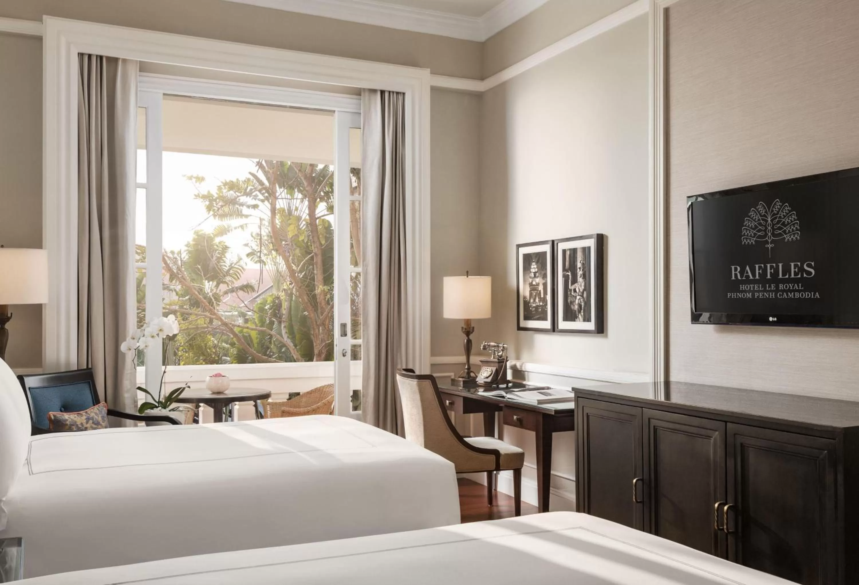 Bed in Raffles Hotel Le Royal