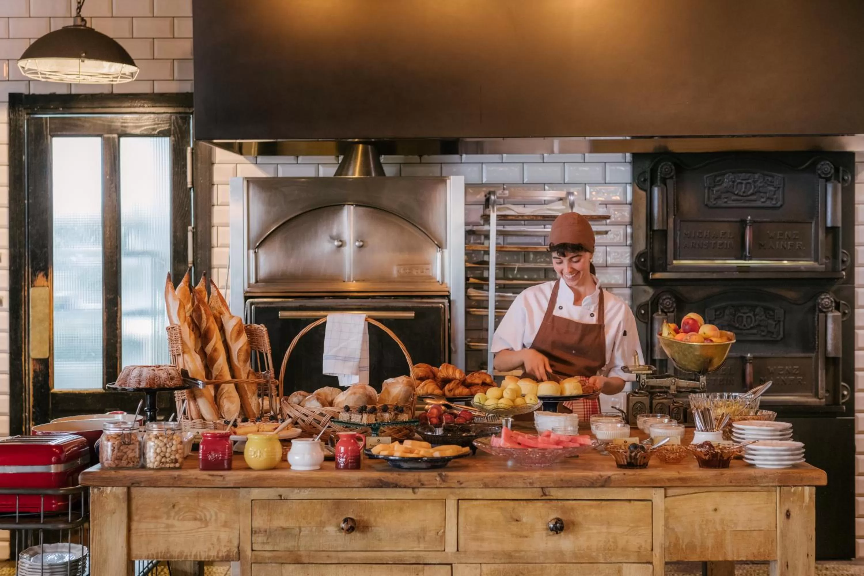 Restaurant/places to eat in Rooms Hotel Tbilisi