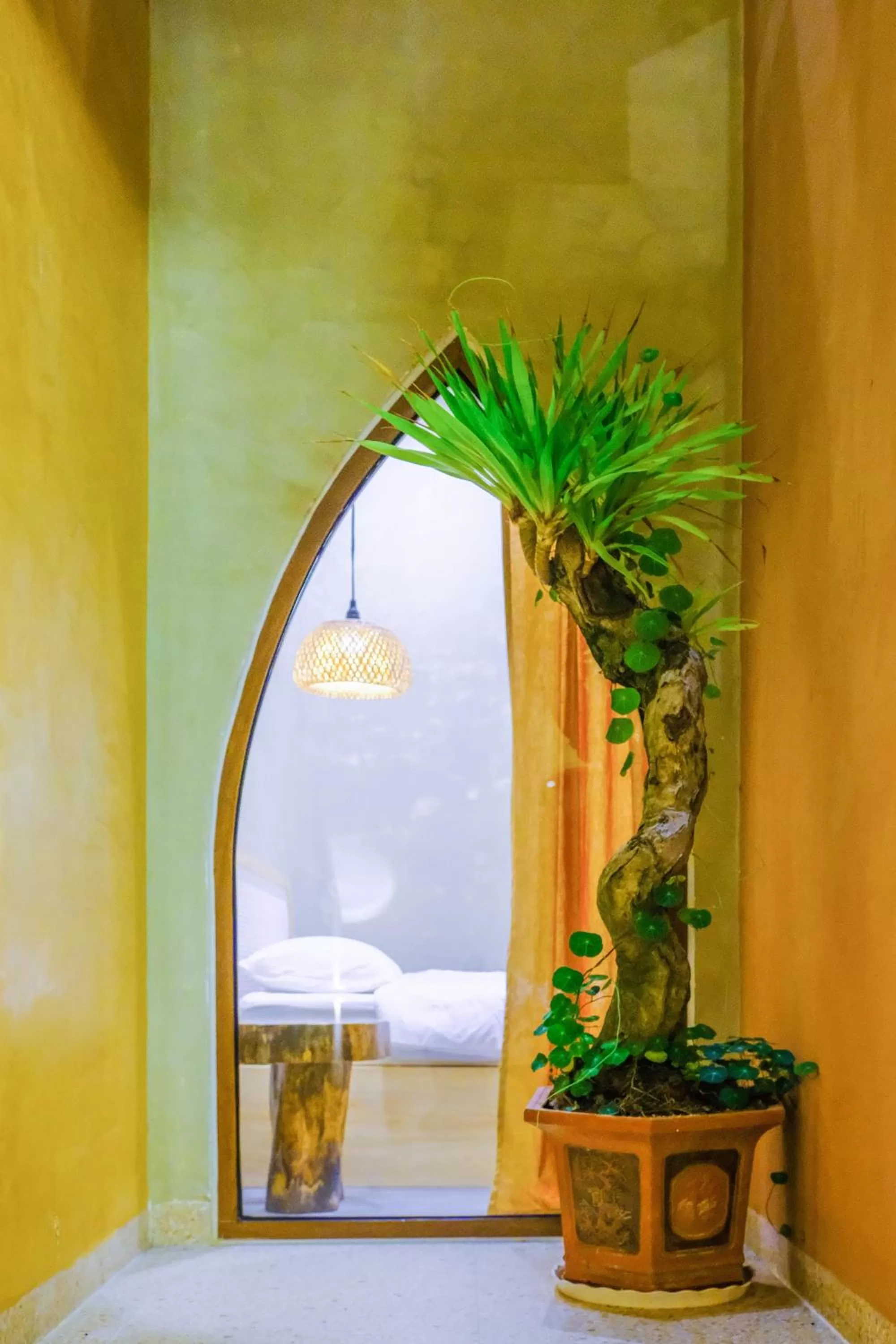 Decorative detail in Eo Gió Có Homestay