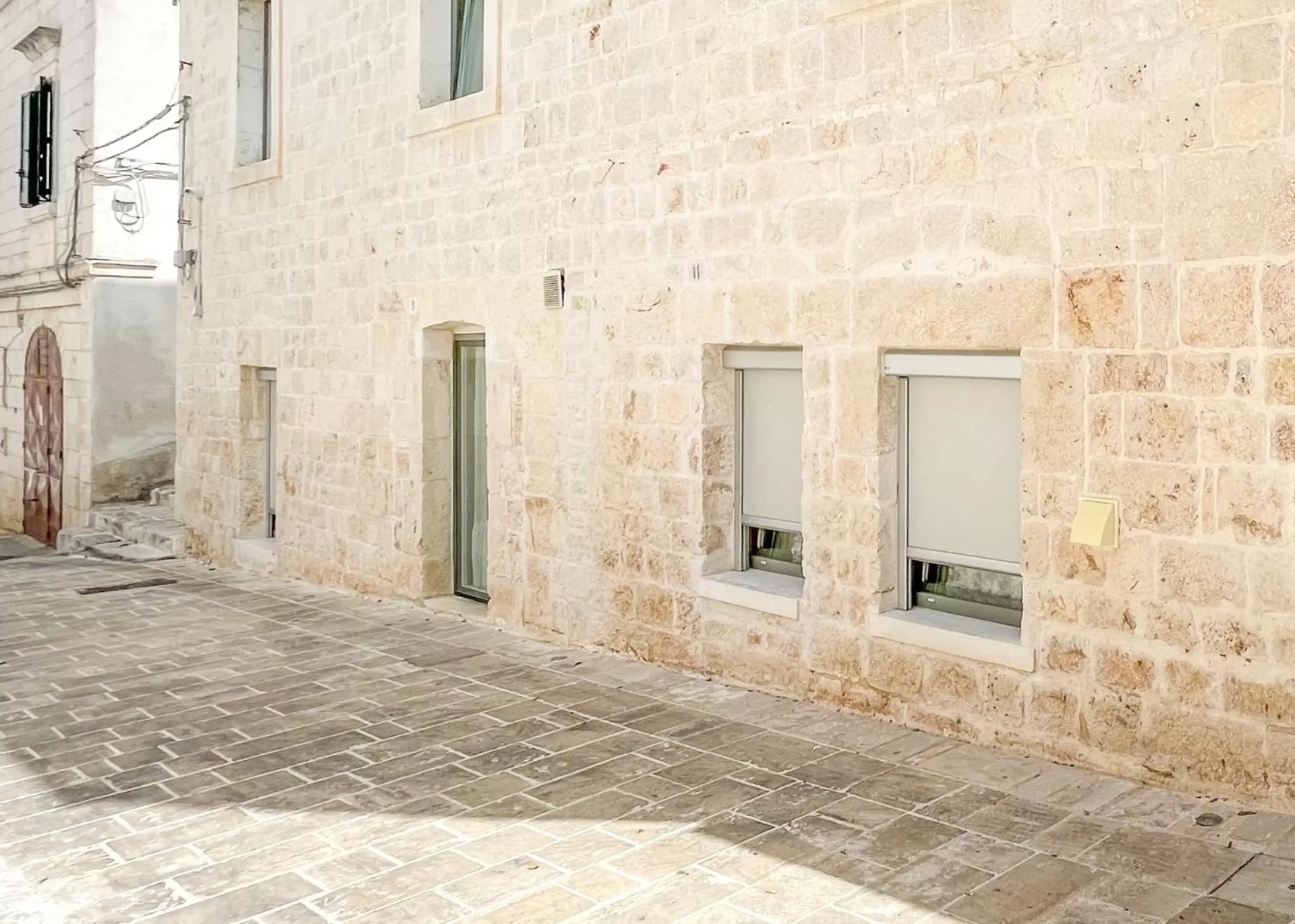 Property Building in Vico Bianco Raro Villas Smart Rooms Collection