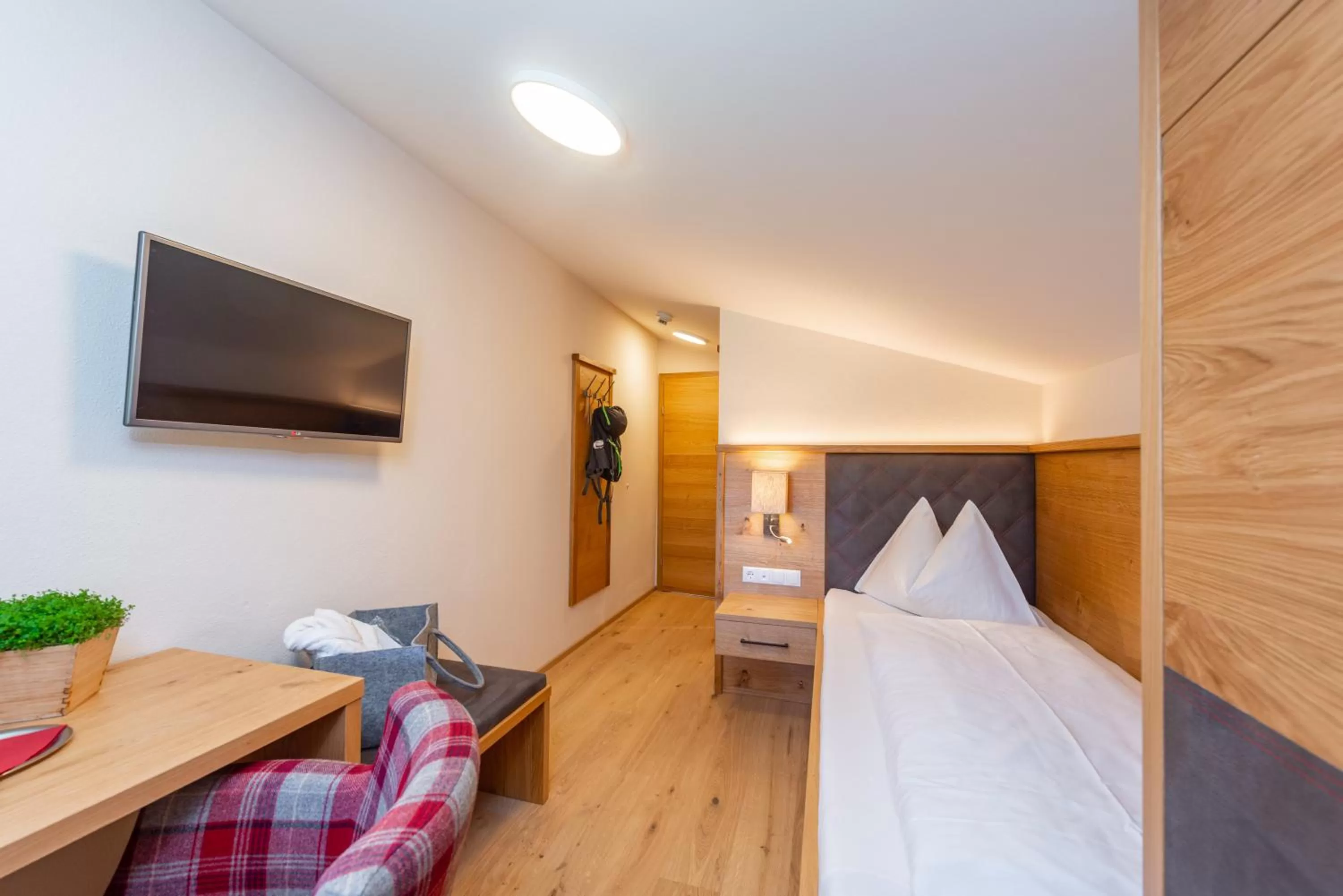 Photo of the whole room, Bed in Hotel Lindenhof