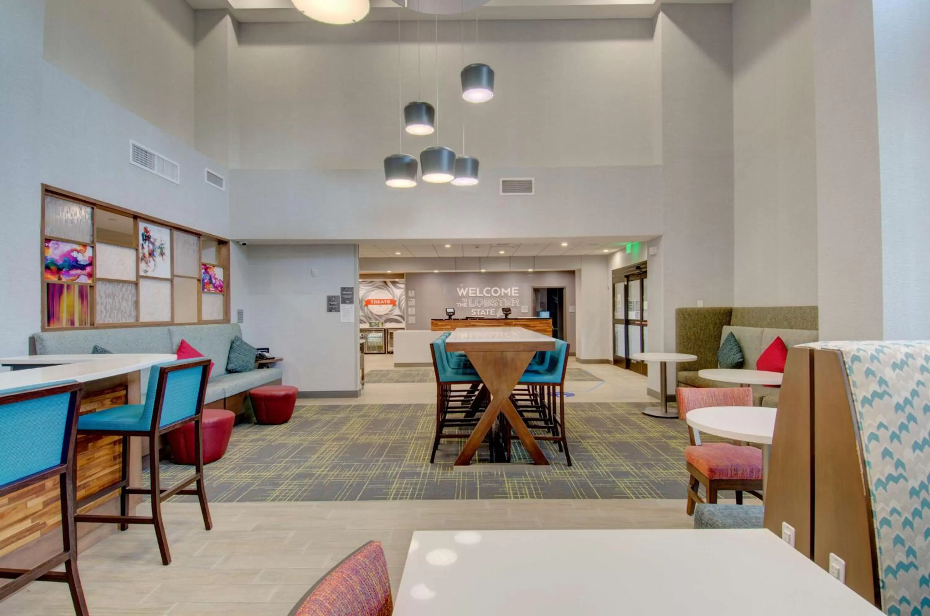 Lobby or reception in Hampton Inn & Suites Portland West
