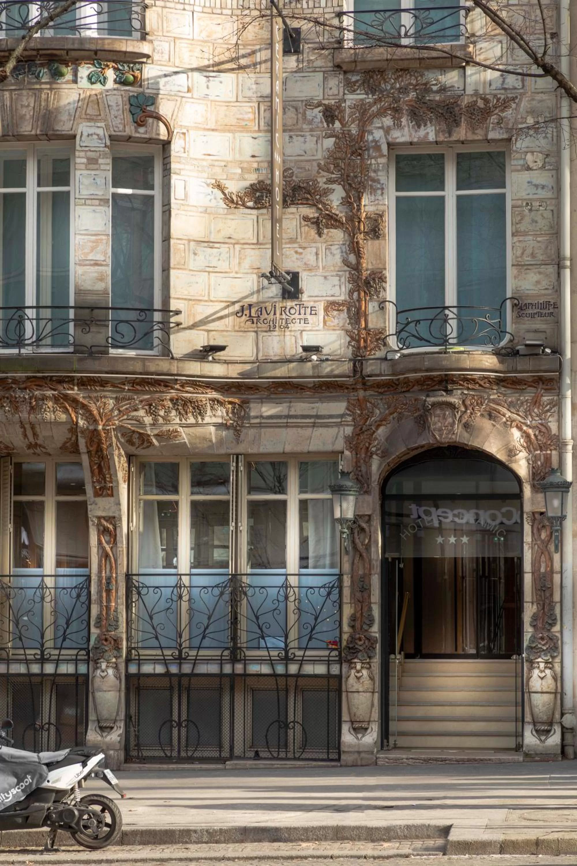 Facade/entrance in Elysées Ceramic