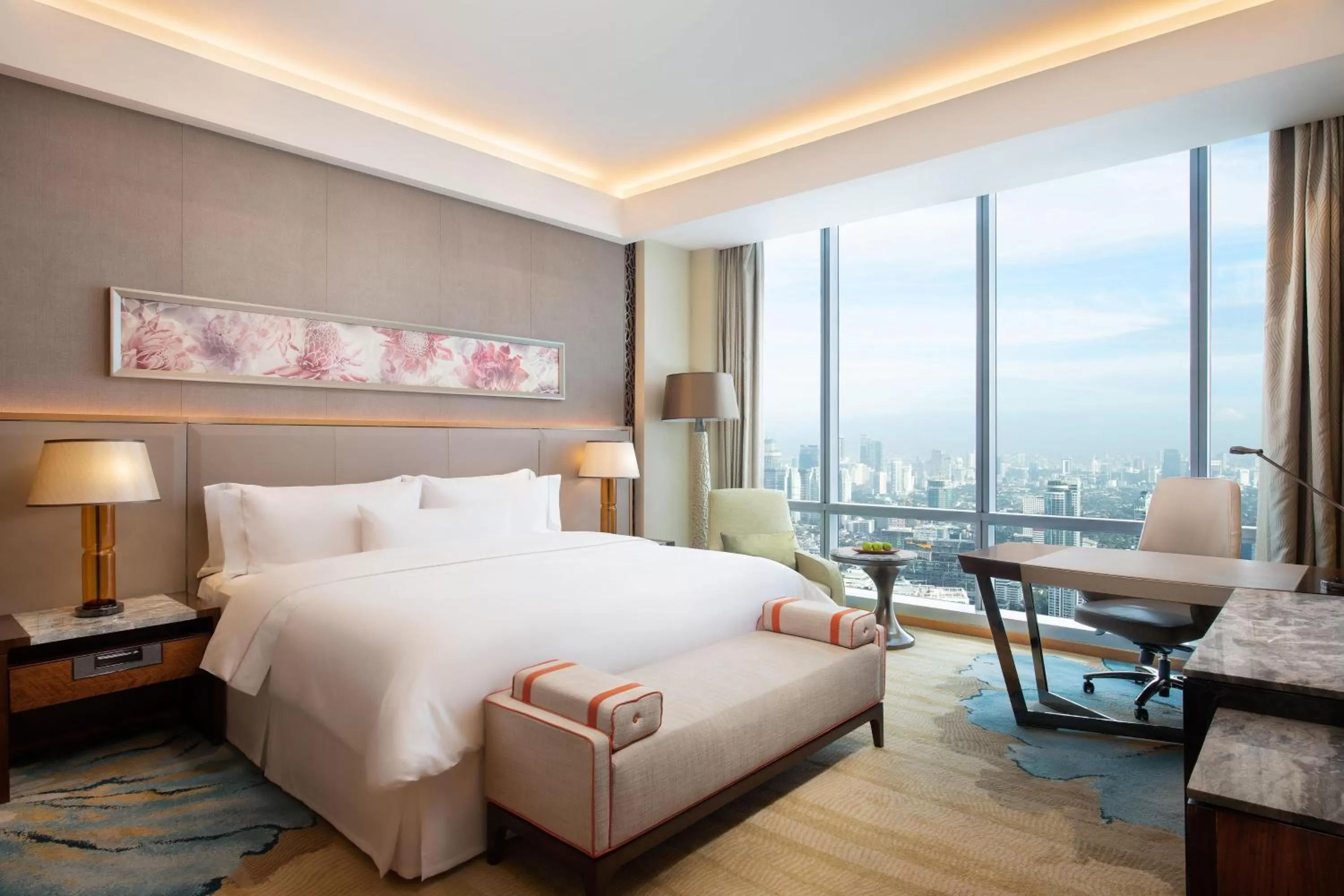 Photo of the whole room, Bed in The Westin Jakarta