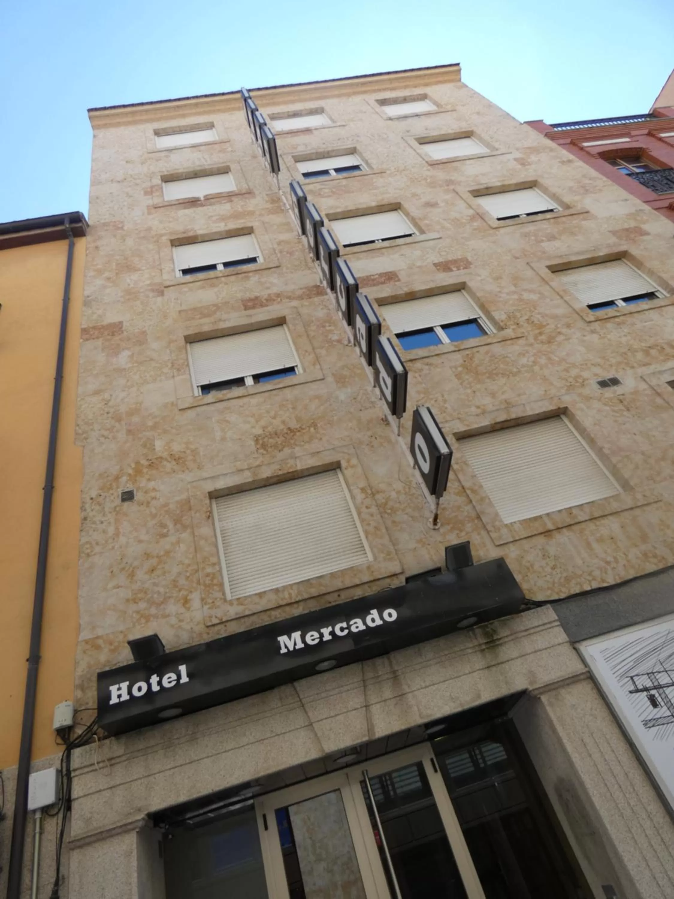 Property building in Hotel Mercado by gaiarooms